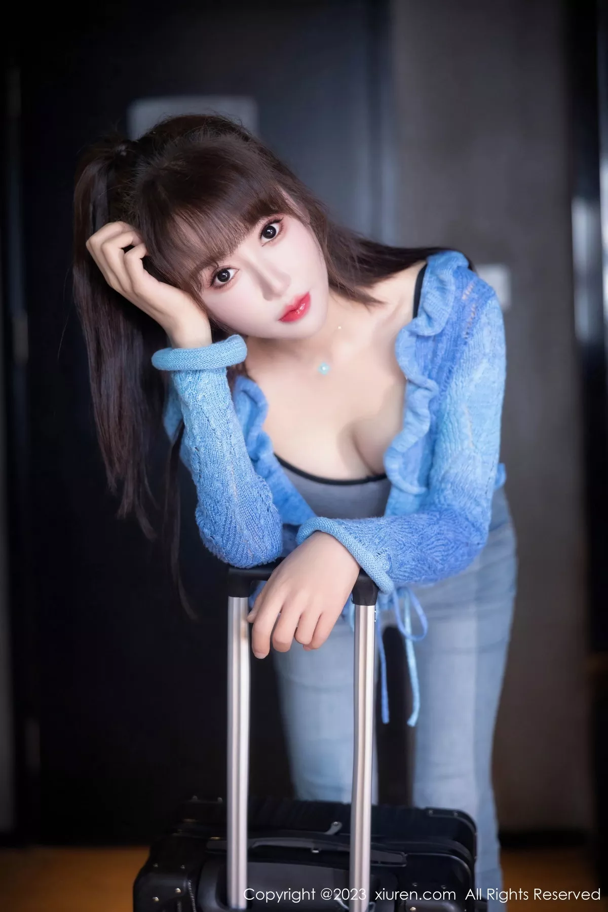 秀人集.com_[XiuRen秀人网]No.7540_模特白笑笑性感蓝色衣露灰色内衣配牛仔裤秀曼妙身姿诱惑写真80P