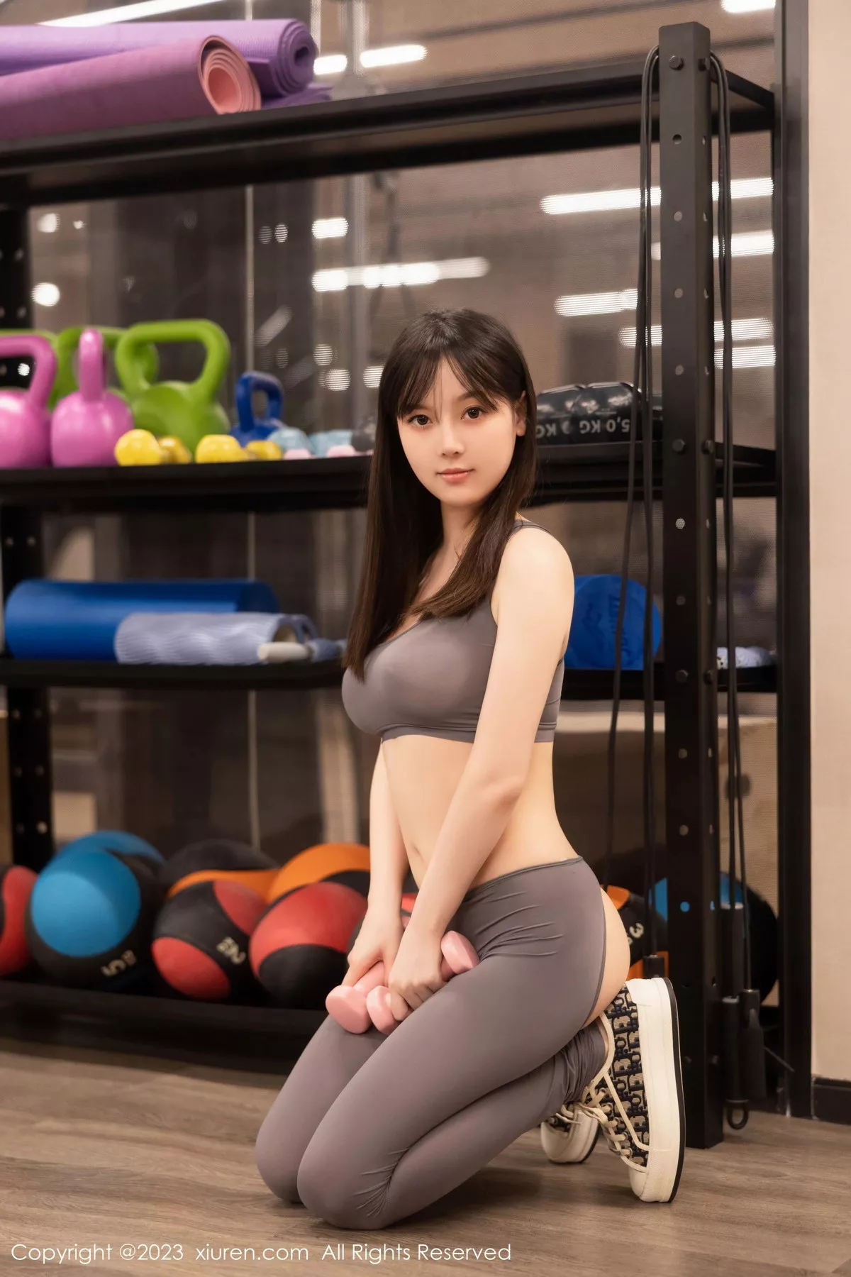 秀人集.com_[XiuRen秀人网]No.7543_模特豆瓣酱健身房性感灰色运动瑜伽服紧身秀丰满身材诱惑写真82P