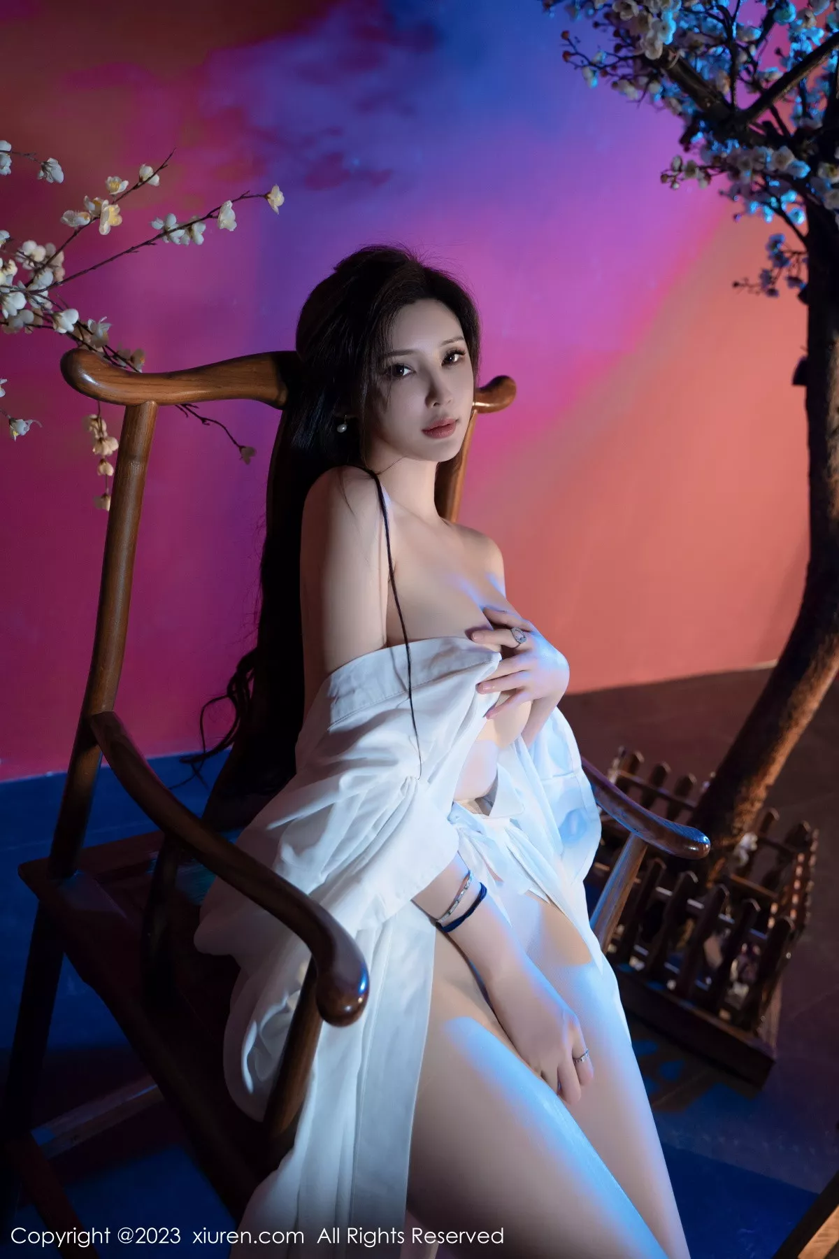 秀人集.com_[XiuRen秀人网]No.7625_女神Carol周妍希性感白色汉服配超薄肉丝秀丰满身材诱惑写真104P