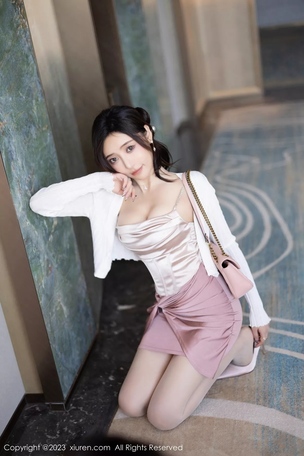 秀人集.com_[XiuRen秀人网]No.7640_女神王馨瑶yanni粉色连衣短裙+黑色情趣服秀完美身材诱惑写真88P