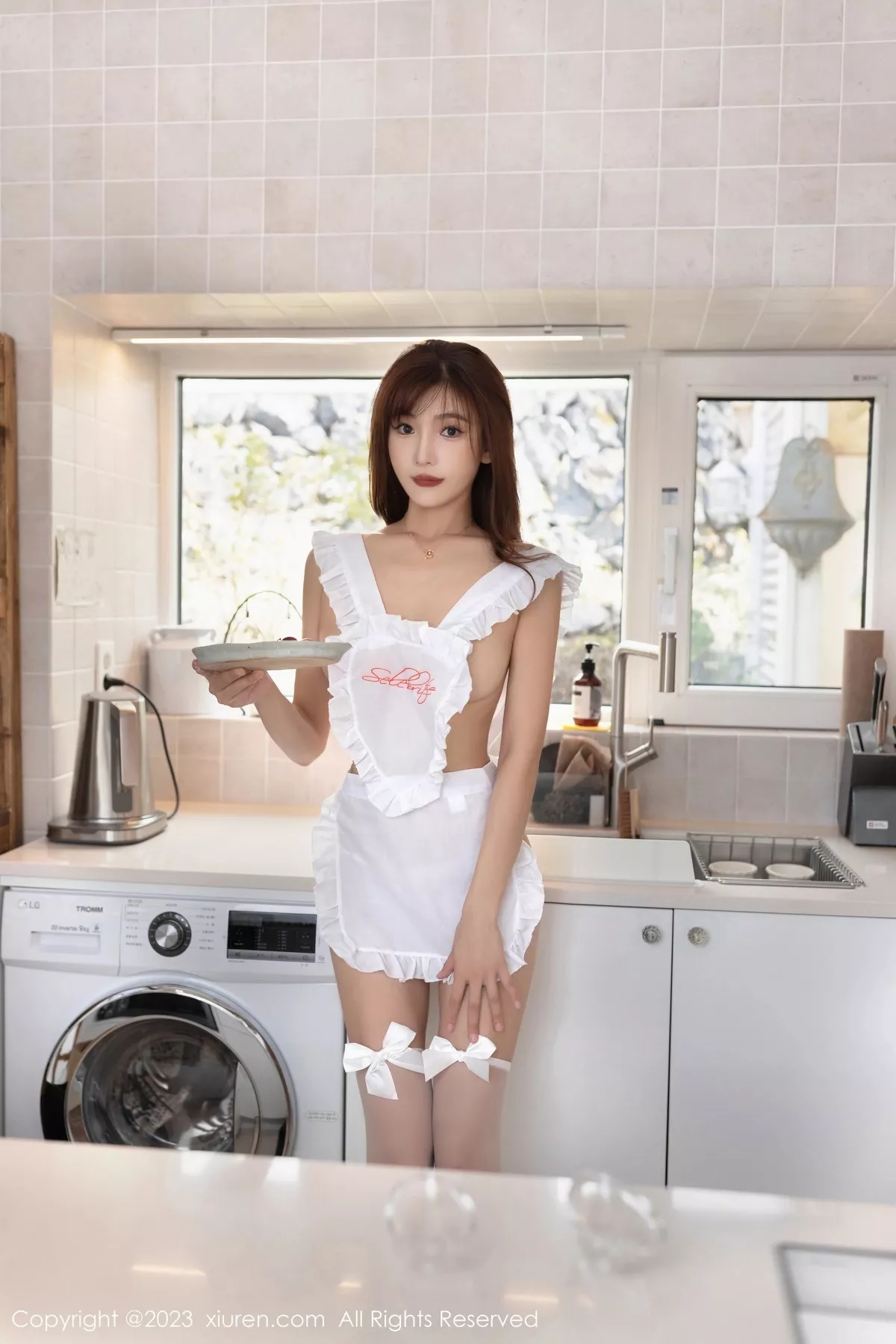 秀人集.com_[XiuRen秀人网]No.7641_模特陆萱萱私房性感白色真空女仆服秀惹火身材撩人诱惑写真80P