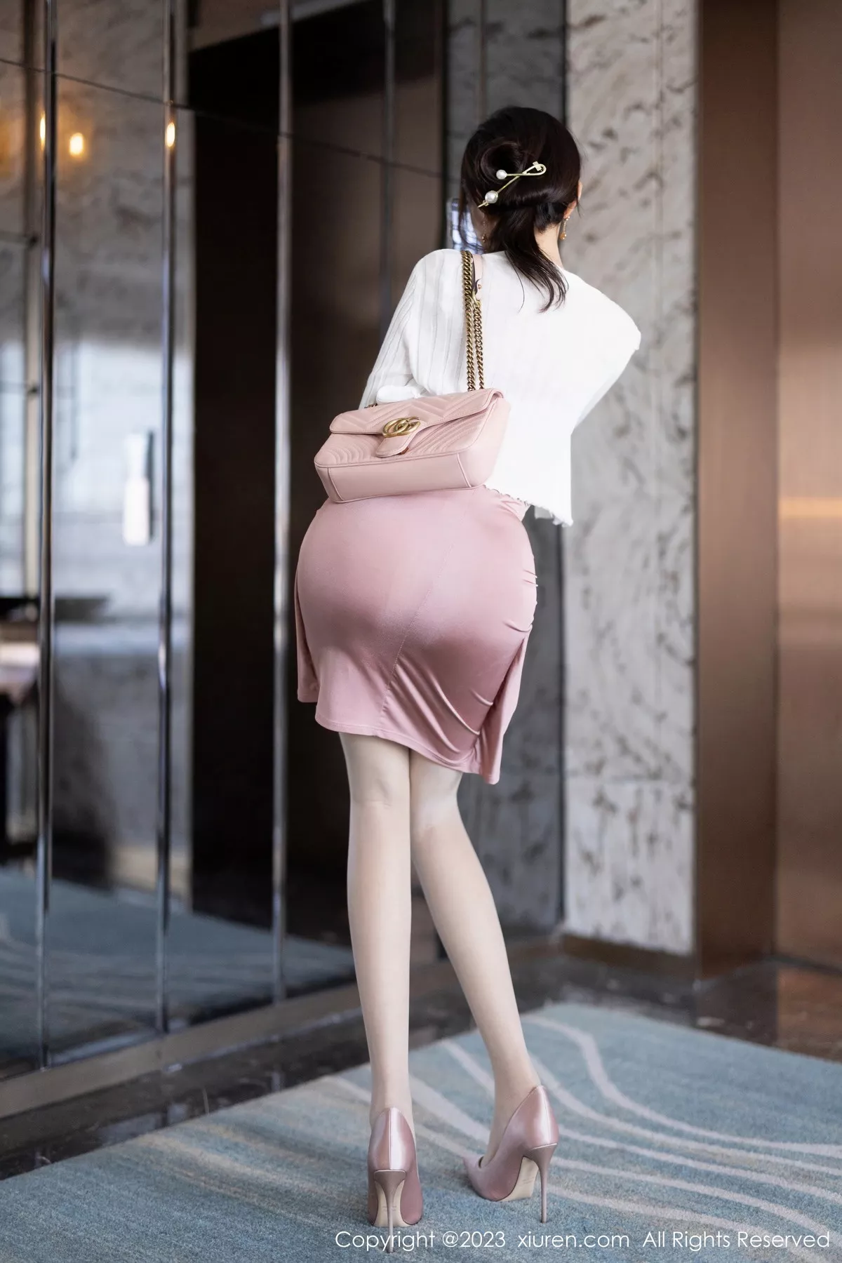 秀人集.com_[XiuRen秀人网]No.7640_女神王馨瑶yanni粉色连衣短裙+黑色情趣服秀完美身材诱惑写真88P