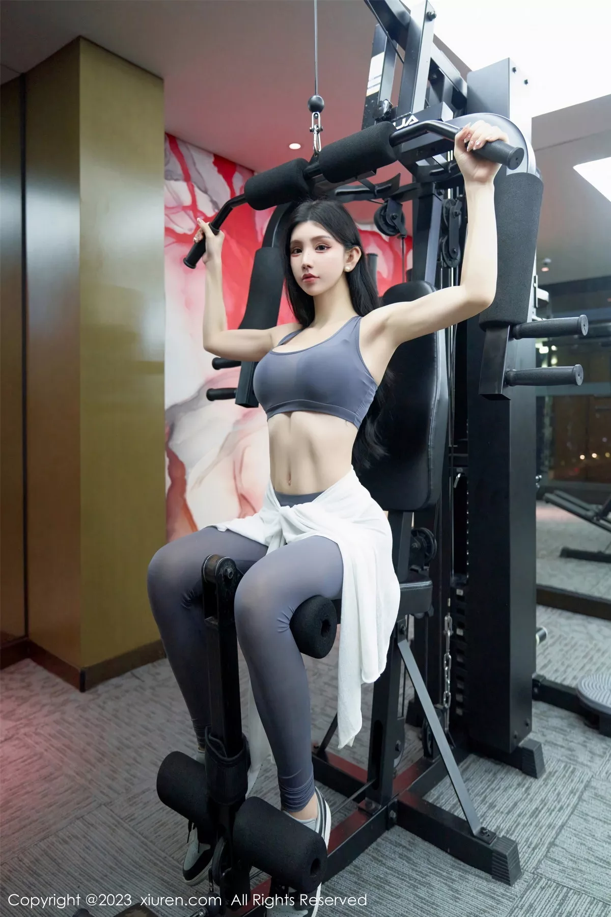 秀人集.com_[XiuRen秀人网]No.7651_女神周于希Sally酒店场景性感灰色健身服紧身秀完美身材诱惑写真91P