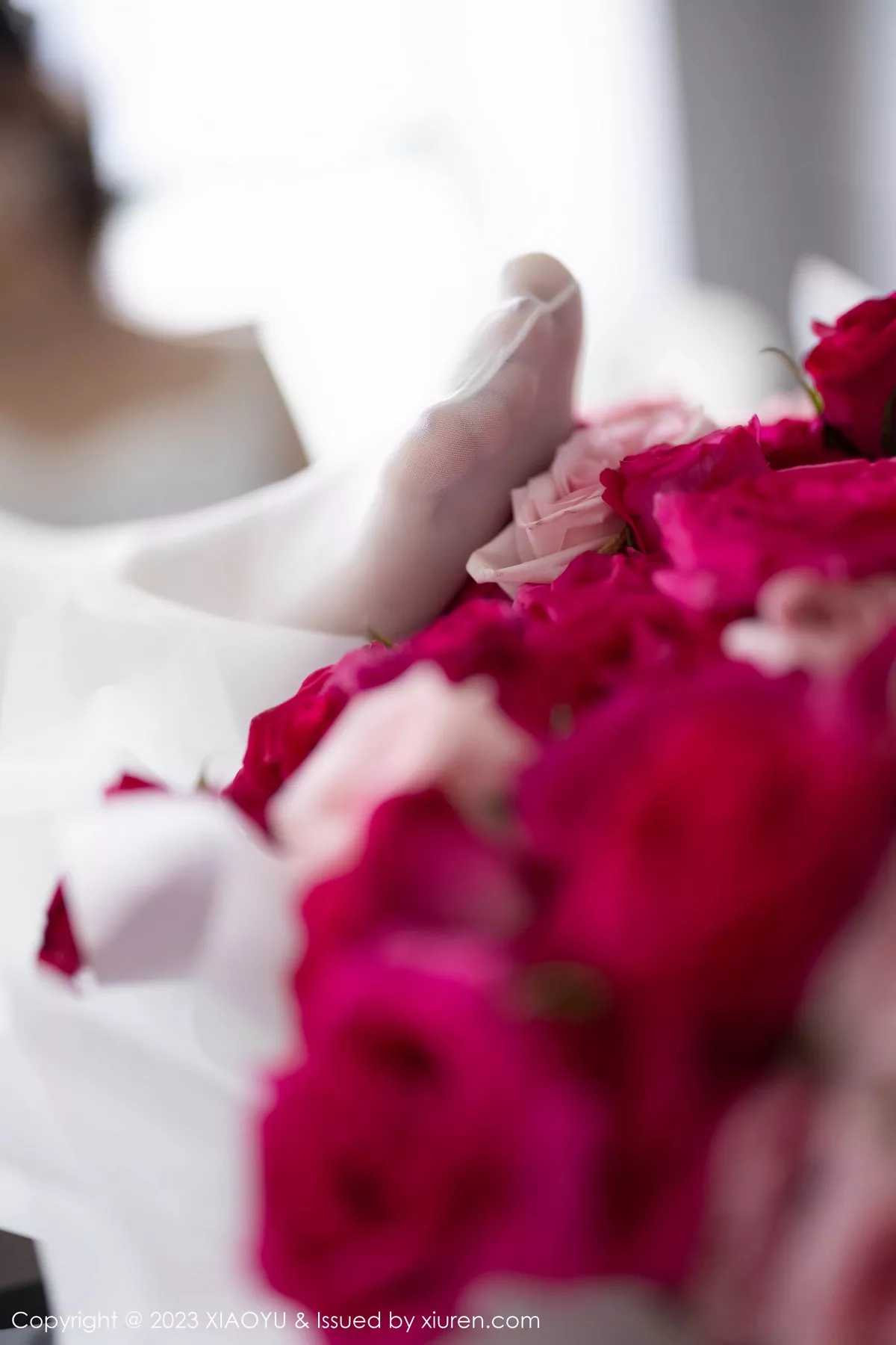 秀人集.com_[XiaoYu画语界]Vol.1131_女神徐莉芝Booty白色连衣短裙+黑色情趣服秀曼妙身姿诱惑写真88P