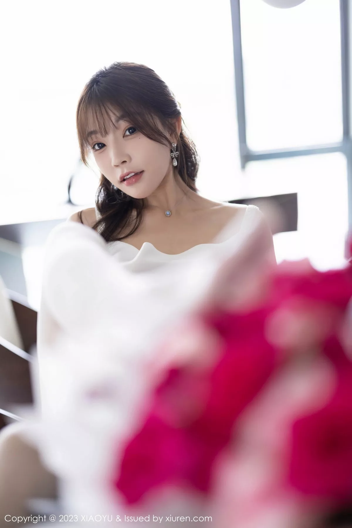 秀人集.com_[XiaoYu画语界]Vol.1131_女神徐莉芝Booty白色连衣短裙+黑色情趣服秀曼妙身姿诱惑写真88P