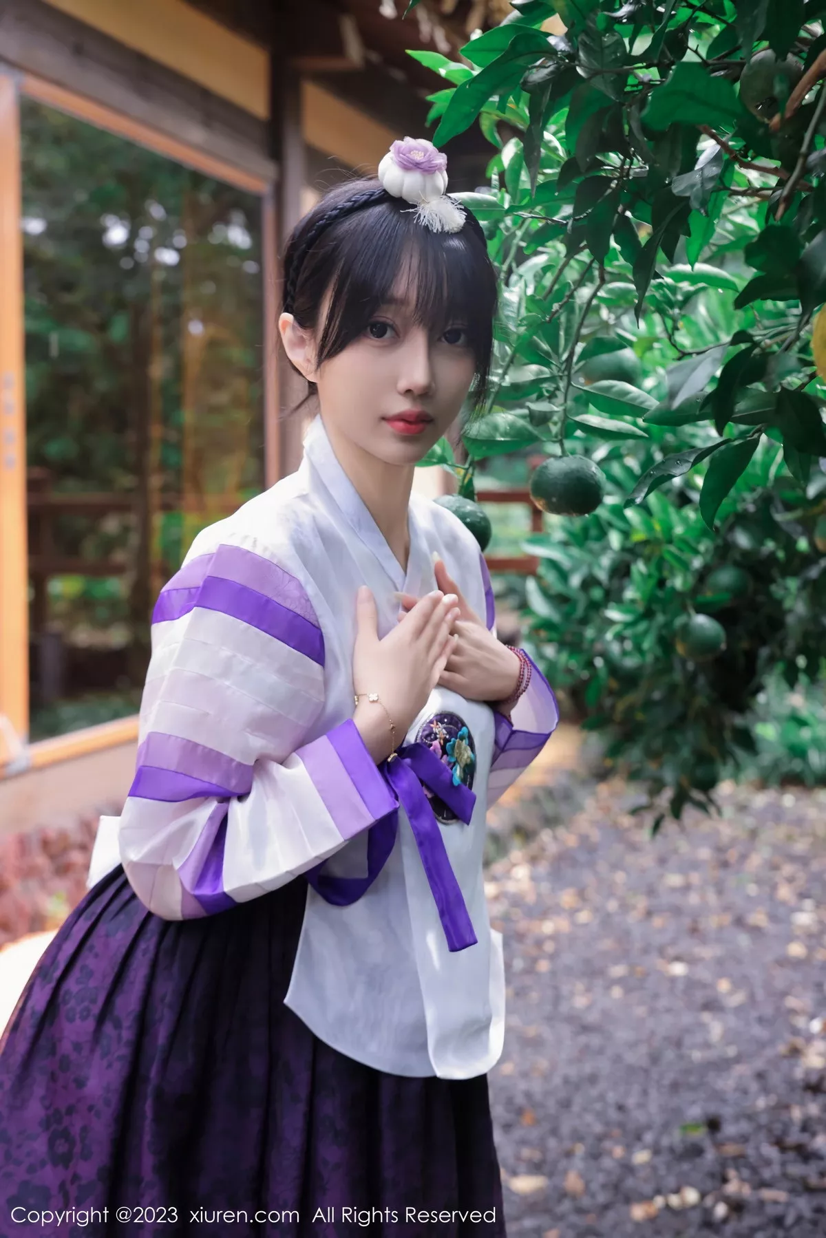 秀人集.com_[XiuRen秀人网]No.7677_模特玥儿玥er济州岛旅拍大长今服饰半脱秀完美身姿迷人诱惑写真66P