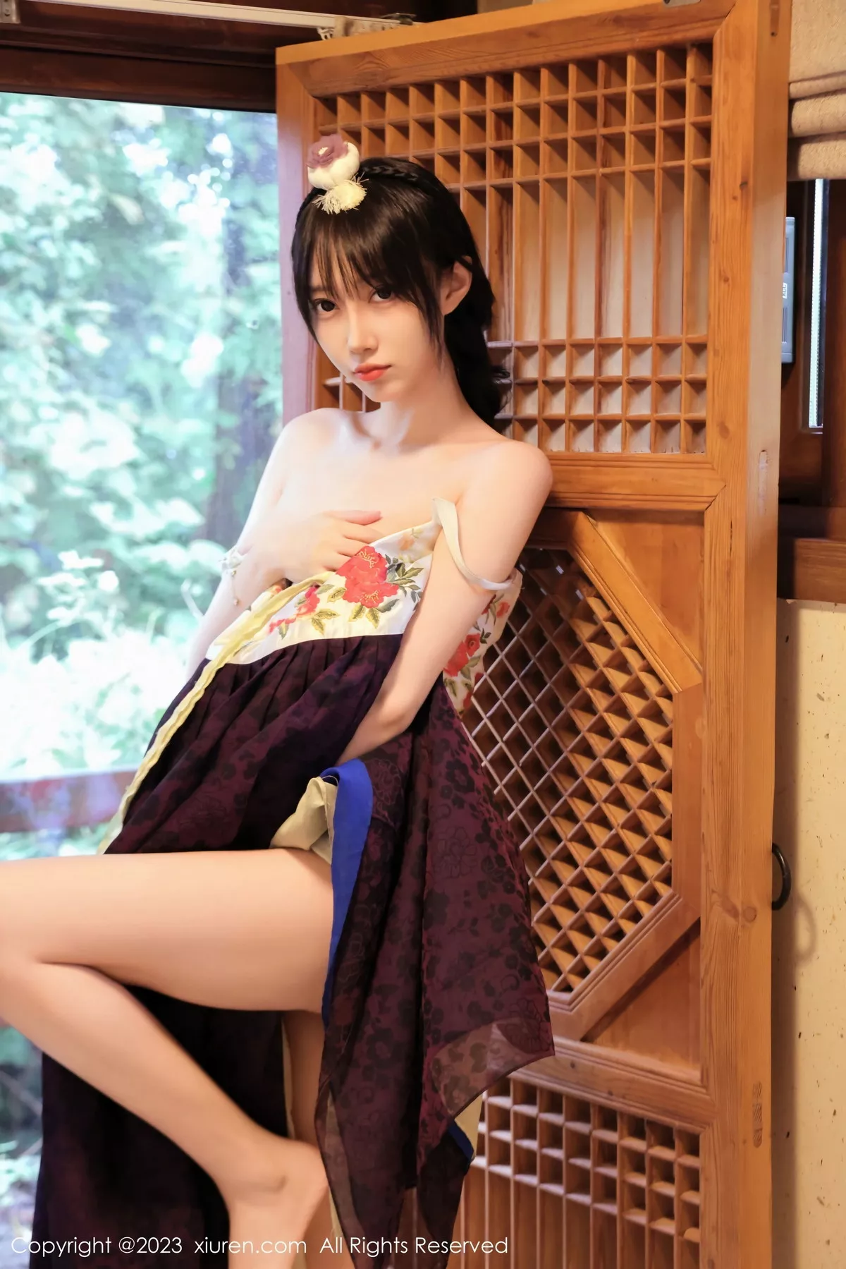 秀人集.com_[XiuRen秀人网]No.7677_模特玥儿玥er济州岛旅拍大长今服饰半脱秀完美身姿迷人诱惑写真66P