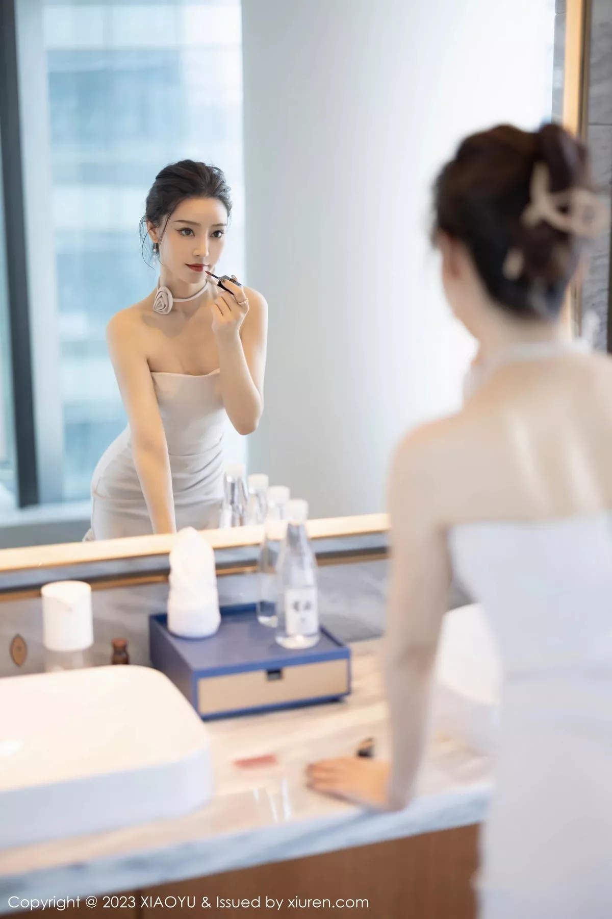 秀人集.com_[XiaoYu画语界]Vol.1132_模特苏曼兮性感白色露肩裙配超薄无内肉丝秀丰腴美臀诱惑写真81P