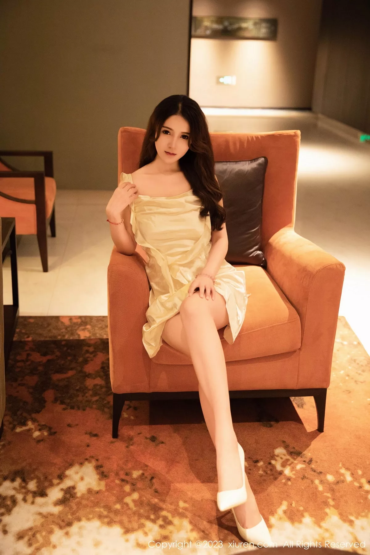 秀人集.com_[XiuRen秀人网]No.7558_模特林煊煊脱性感白色连衣短裙露白色内衣秀完美身材诱惑写真70P