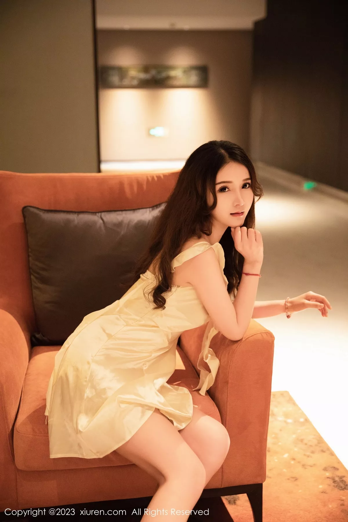 秀人集.com_[XiuRen秀人网]No.7558_模特林煊煊脱性感白色连衣短裙露白色内衣秀完美身材诱惑写真70P