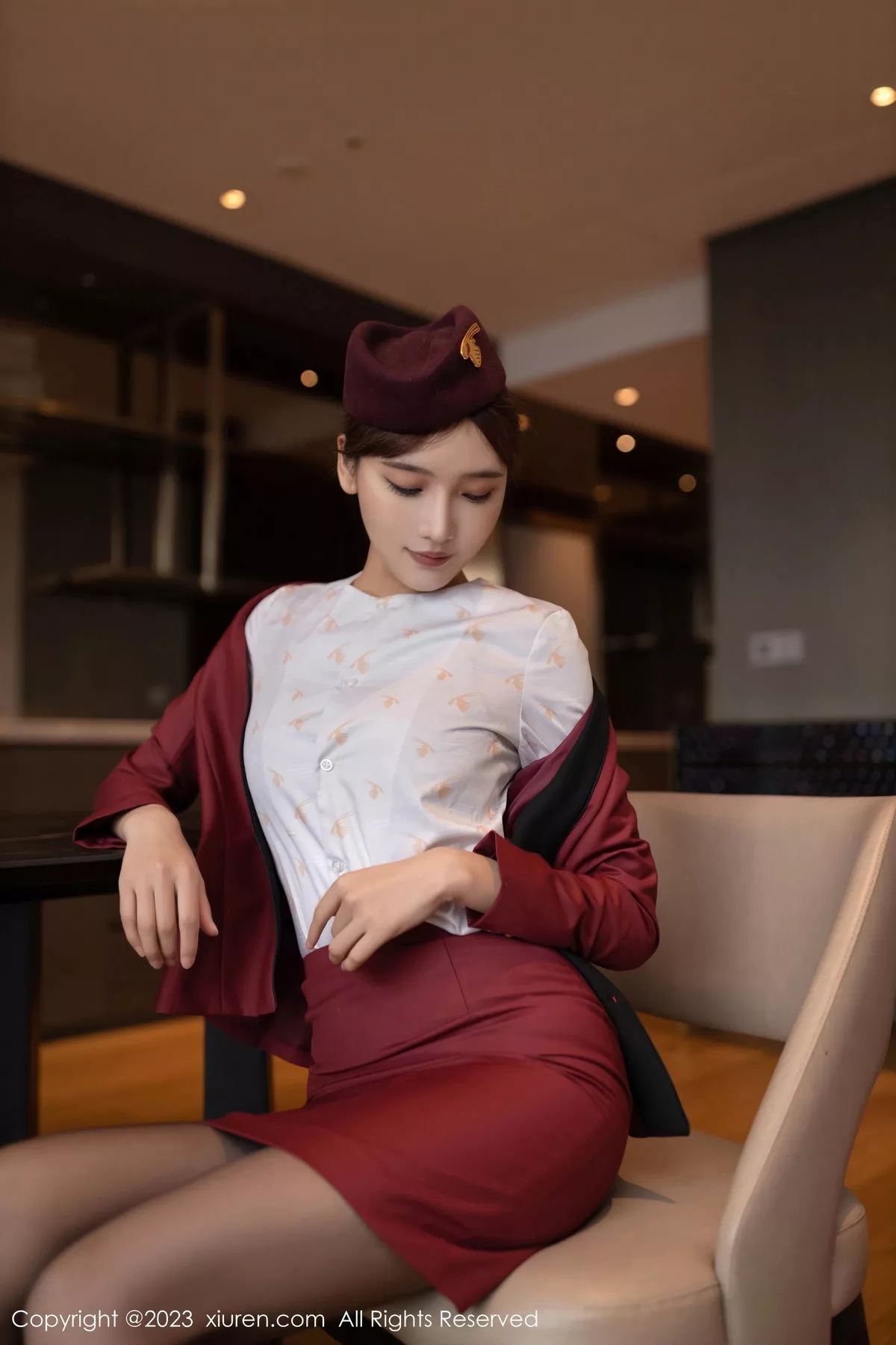 秀人集.com_[XiuRen秀人网]No.7569_模特陆萱萱脱空姐制服露性感黑色蕾丝内衣配超薄黑丝诱惑写真80P