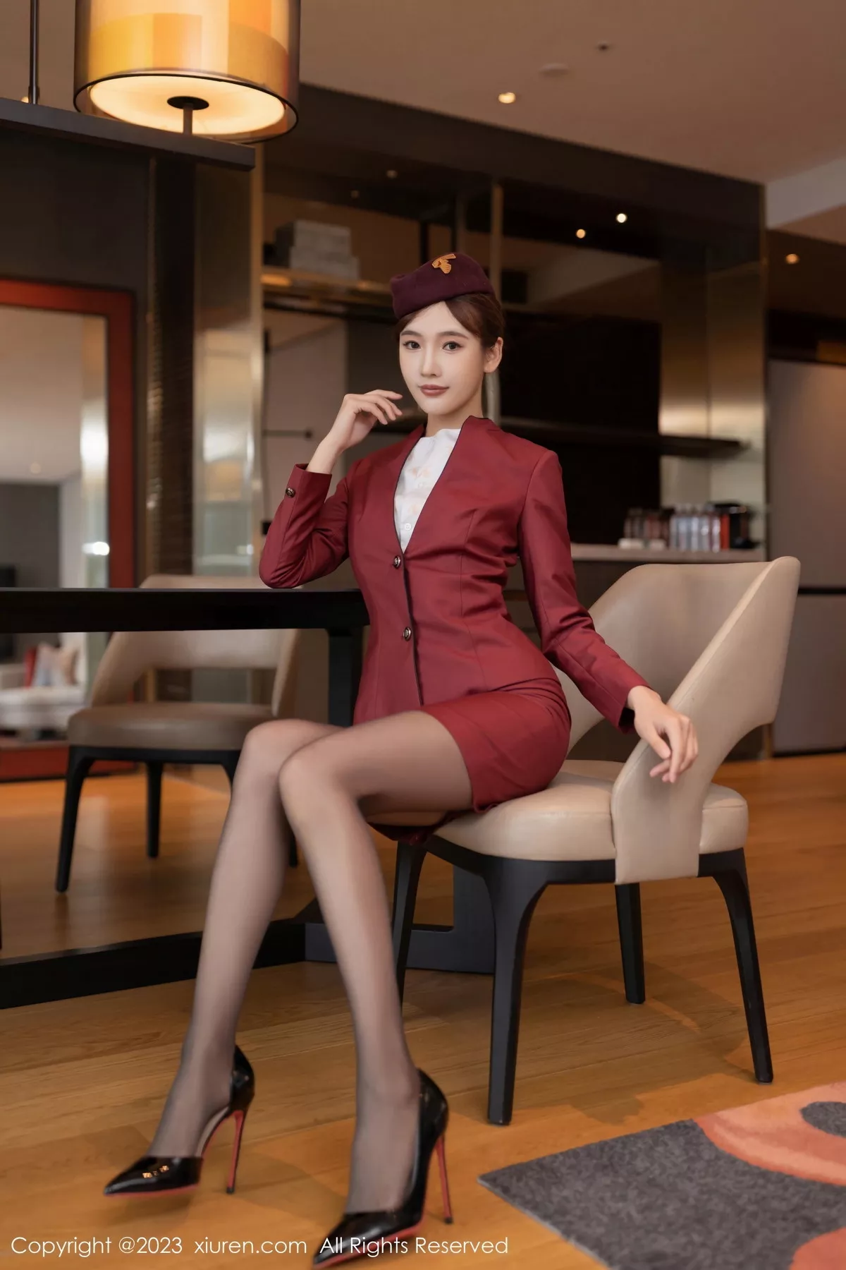 秀人集.com_[XiuRen秀人网]No.7569_模特陆萱萱脱空姐制服露性感黑色蕾丝内衣配超薄黑丝诱惑写真80P