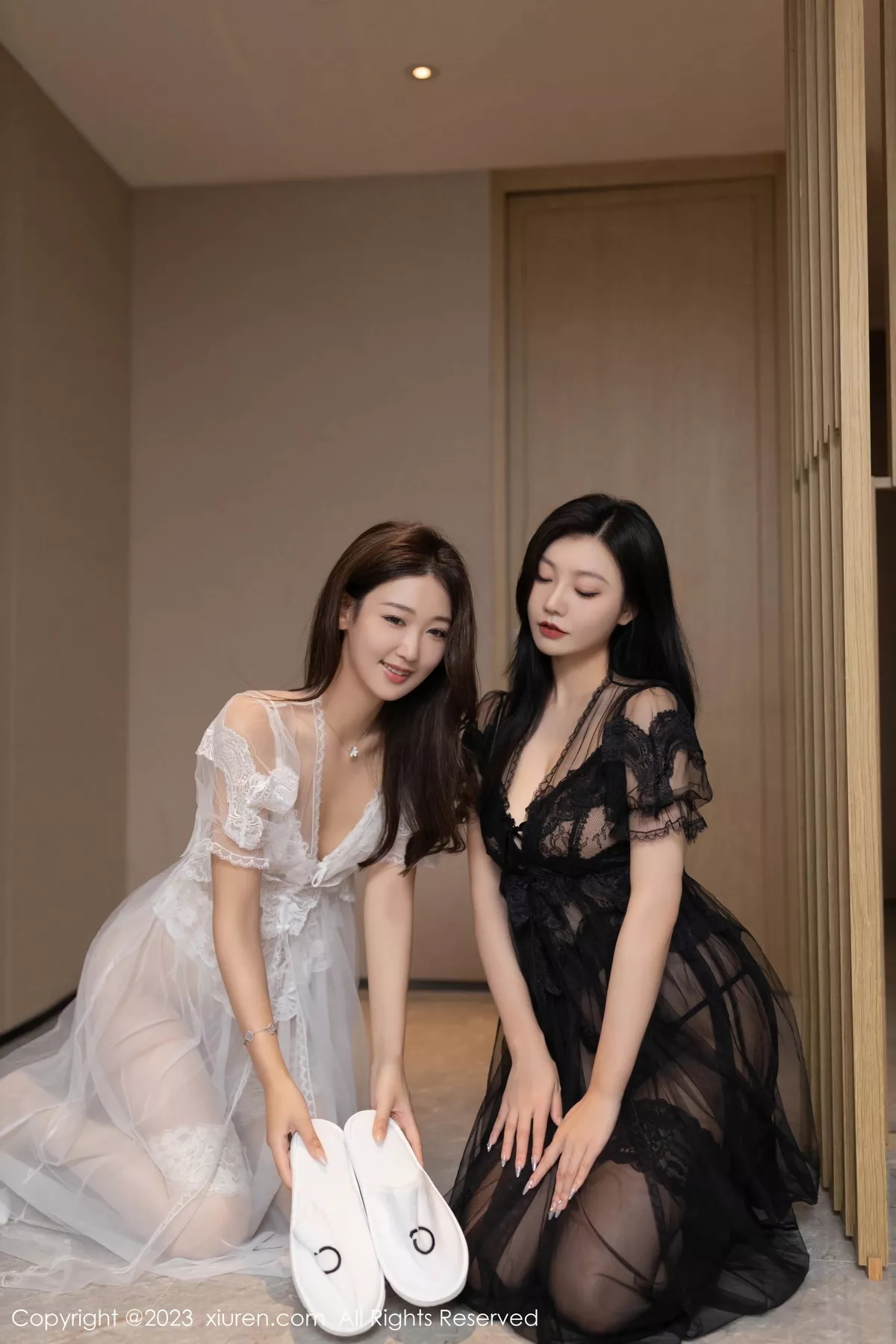 秀人集.com_[XiuRen秀人网]No.7578_模特合集女神唐安琪和安然anran姐妹花黑白薄纱裙完美诱惑写真80P