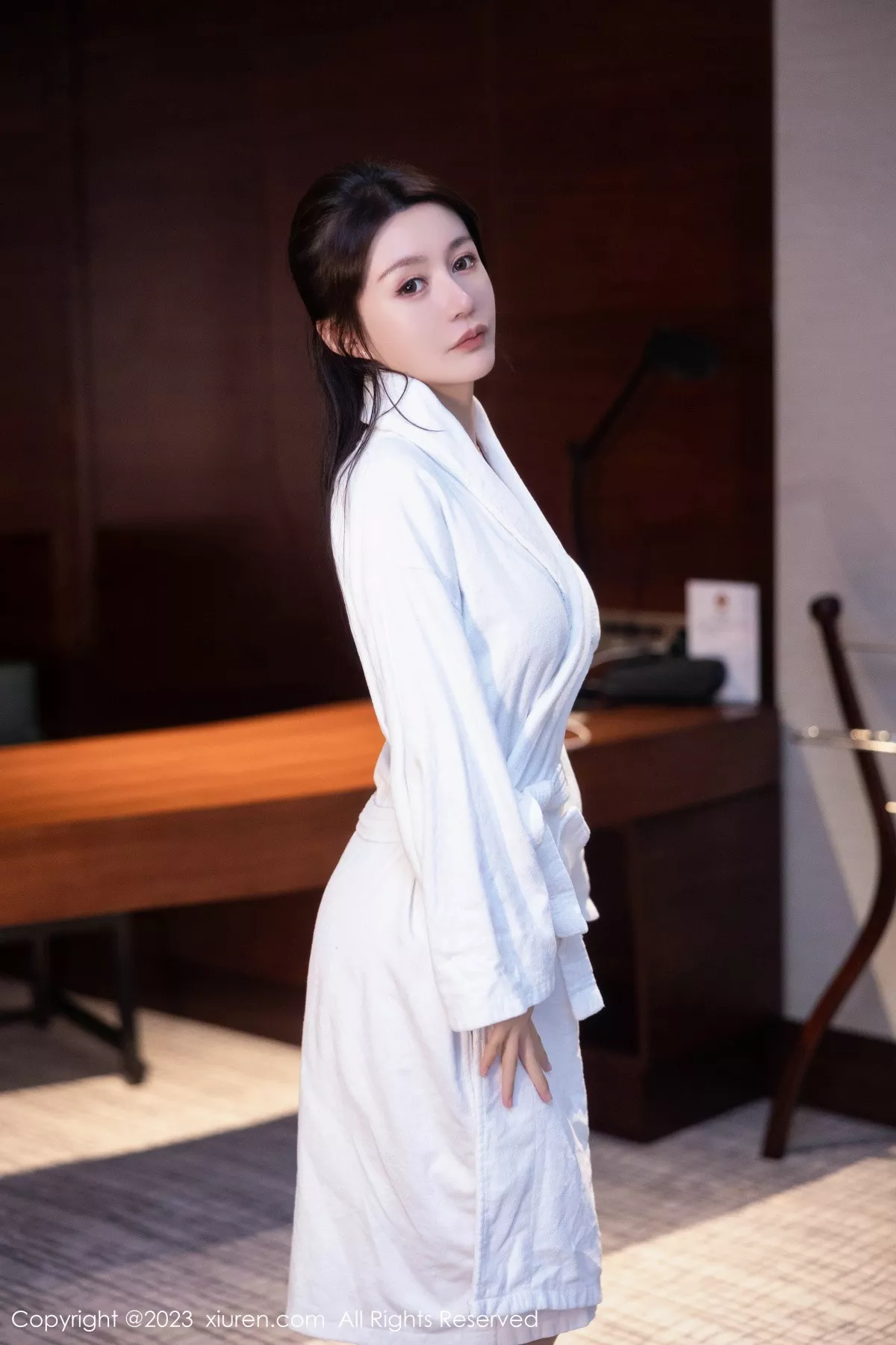 秀人集.com_[XiuRen秀人网]No.7579_模特合集女神幼幼＆唐宁宁浴室性感白色浴袍秀惹火身材诱惑写真73P