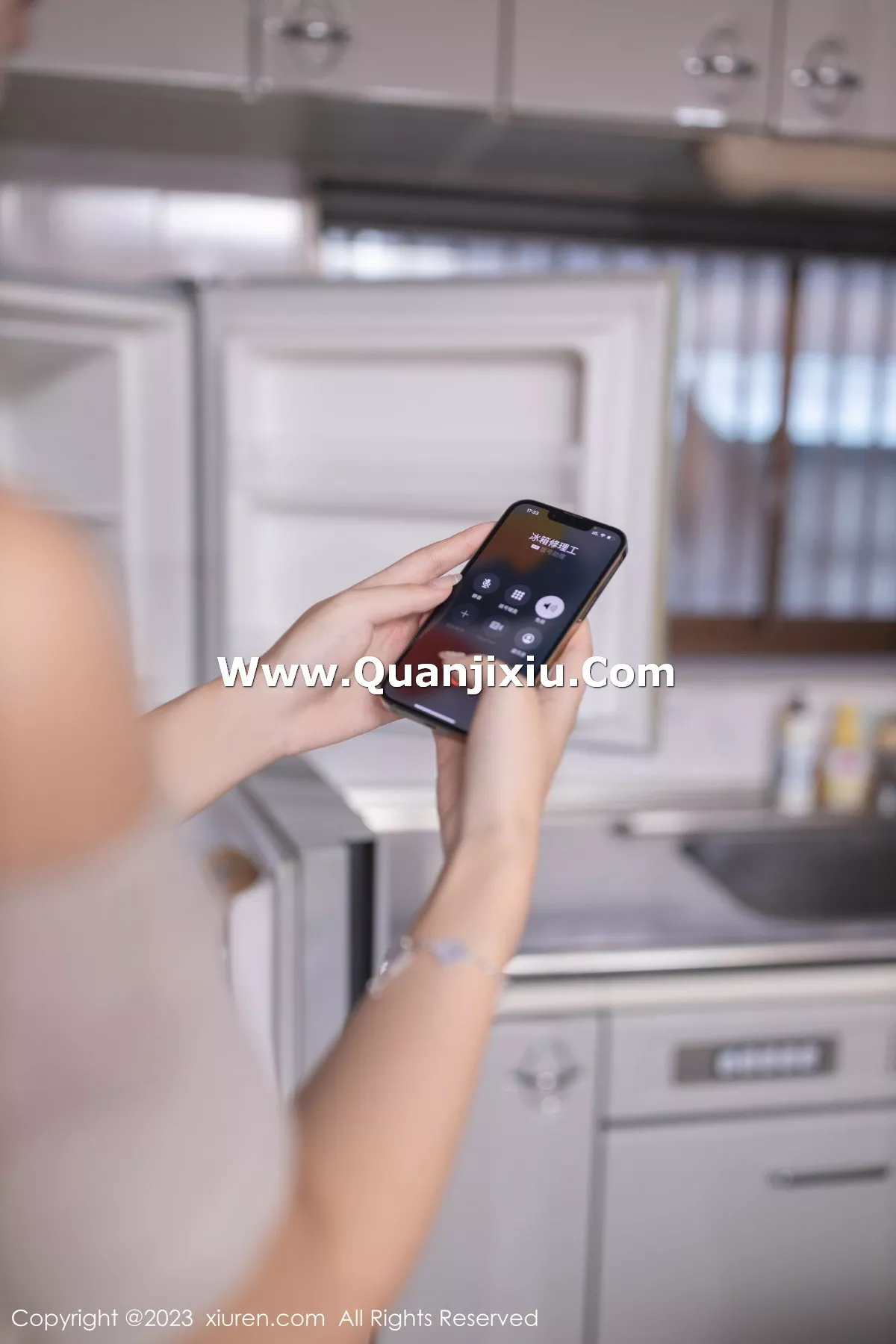 秀人集.com_[XiuRen秀人网]No.7689_模特唐安琪性感浅灰上衣配灰短裙露原色丝袜秀曼妙身姿诱惑写真77P