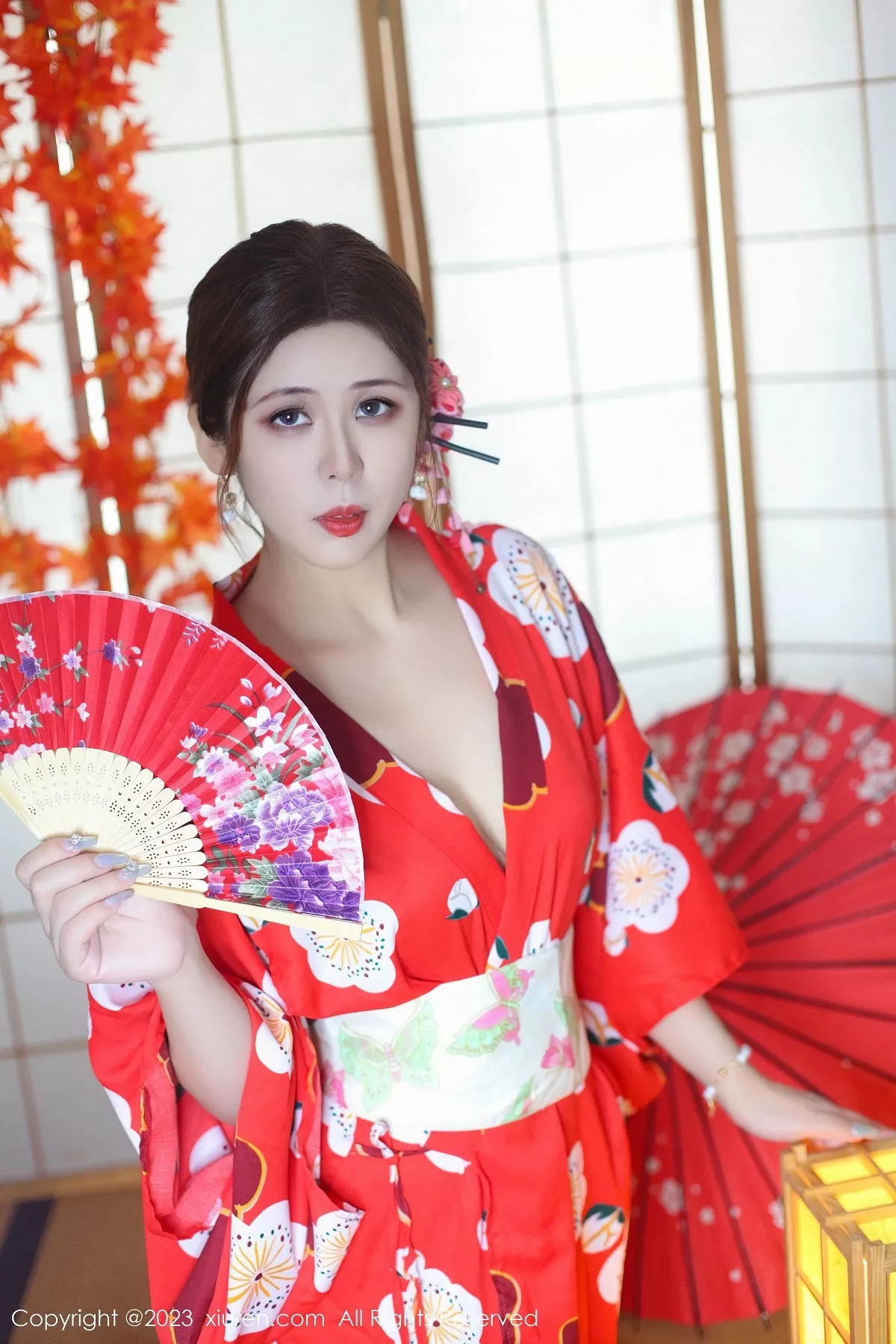 秀人集.com_[XiuRen秀人网]No.7736_模特月野兔美妞性感红色和服配蕾丝肉丝袜秀曼妙身姿诱惑写真54P