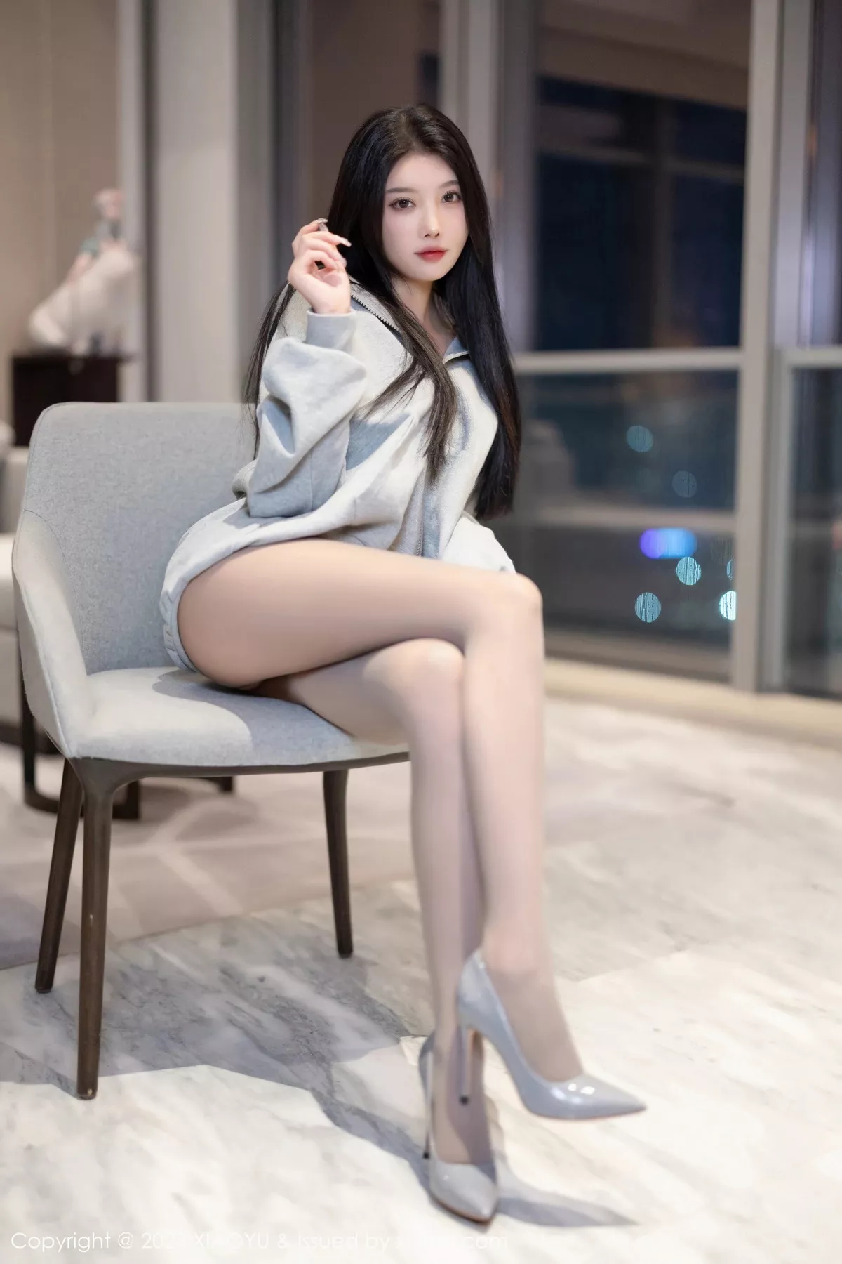 秀人集.com_[XiaoYu画语界]Vol.1156_女神杨晨晨Yome灰色蕾丝内衣配开档灰丝秀丰腴身材诱惑写真100P