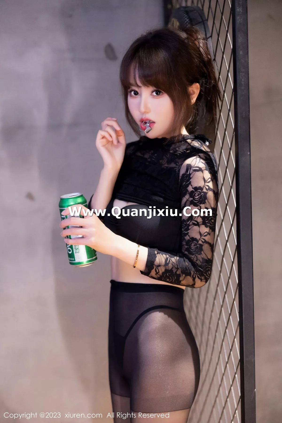 秀人集.com_[XiuRen秀人网]No.7751_新人模特韩系学妹黑色网纹上衣露轻透内衣配超薄黑丝魅惑写真101P