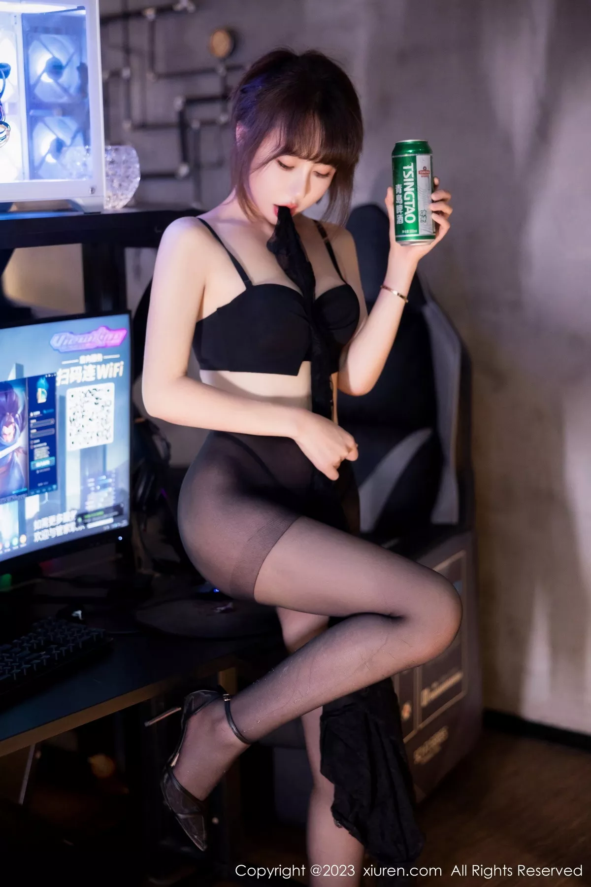 秀人集.com_[XiuRen秀人网]No.7751_新人模特韩系学妹黑色网纹上衣露轻透内衣配超薄黑丝魅惑写真101P