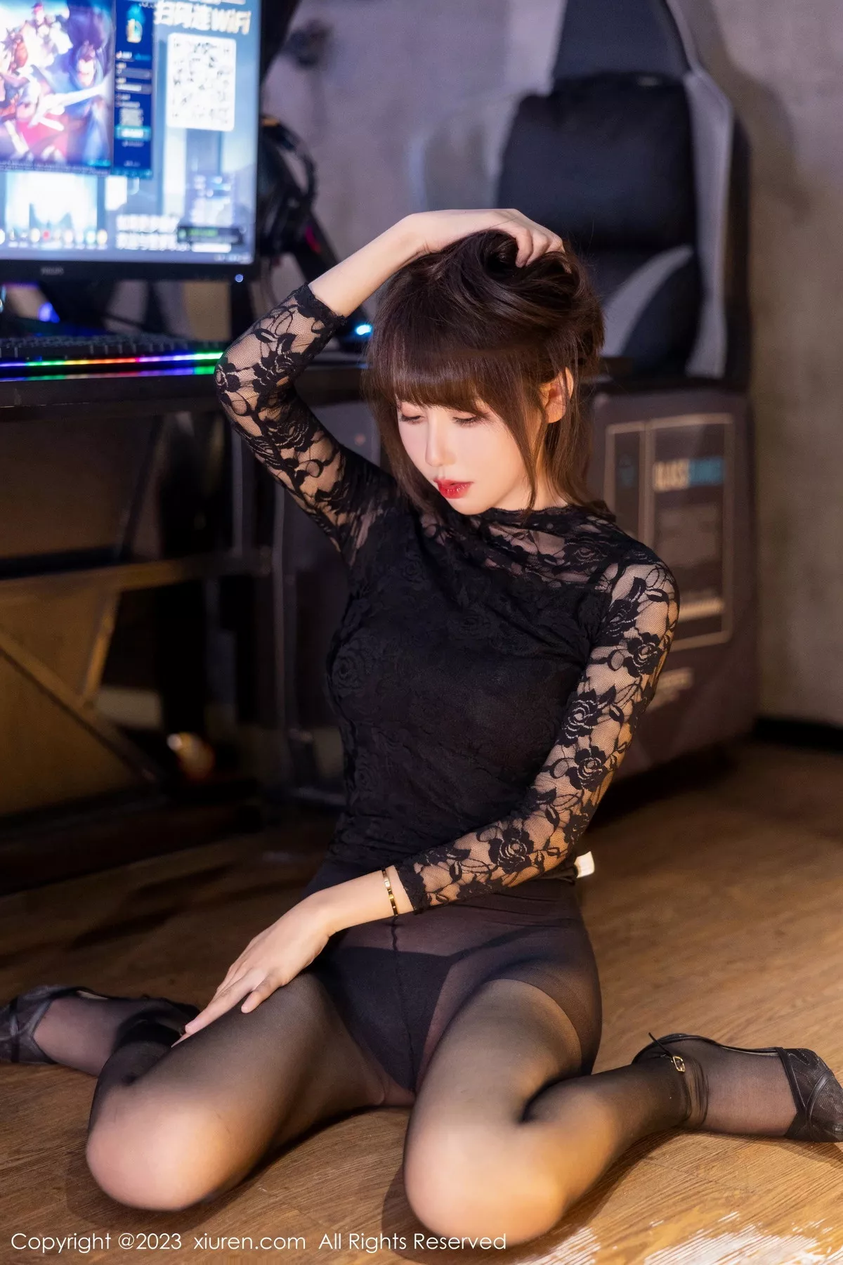 秀人集.com_[XiuRen秀人网]No.7751_新人模特韩系学妹黑色网纹上衣露轻透内衣配超薄黑丝魅惑写真101P