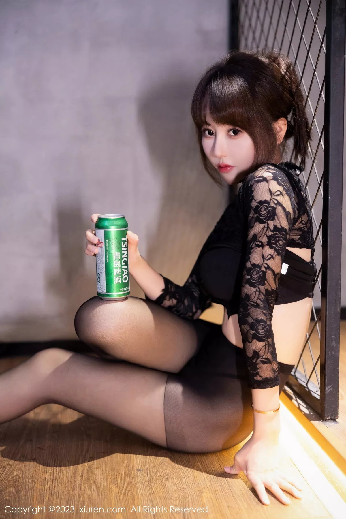 秀人集.com_[XiuRen秀人网]No.7751_新人模特韩系学妹黑色网纹上衣露轻透内衣配超薄黑丝魅惑写真101P