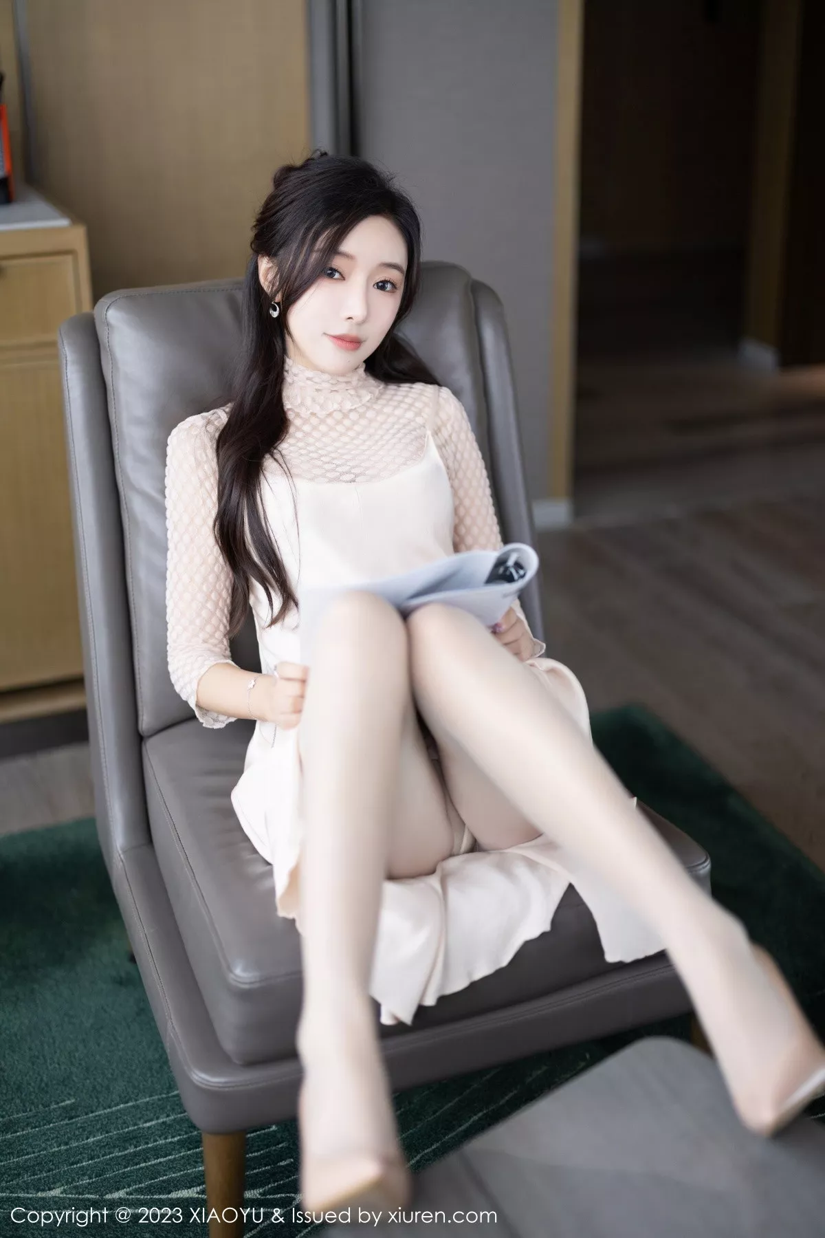 秀人集.com_[XiaoYu画语界]Vol.1157_女神王馨瑶淡黄色连衣短裙+性感网纱情趣服秀惹火身材诱惑写真85P