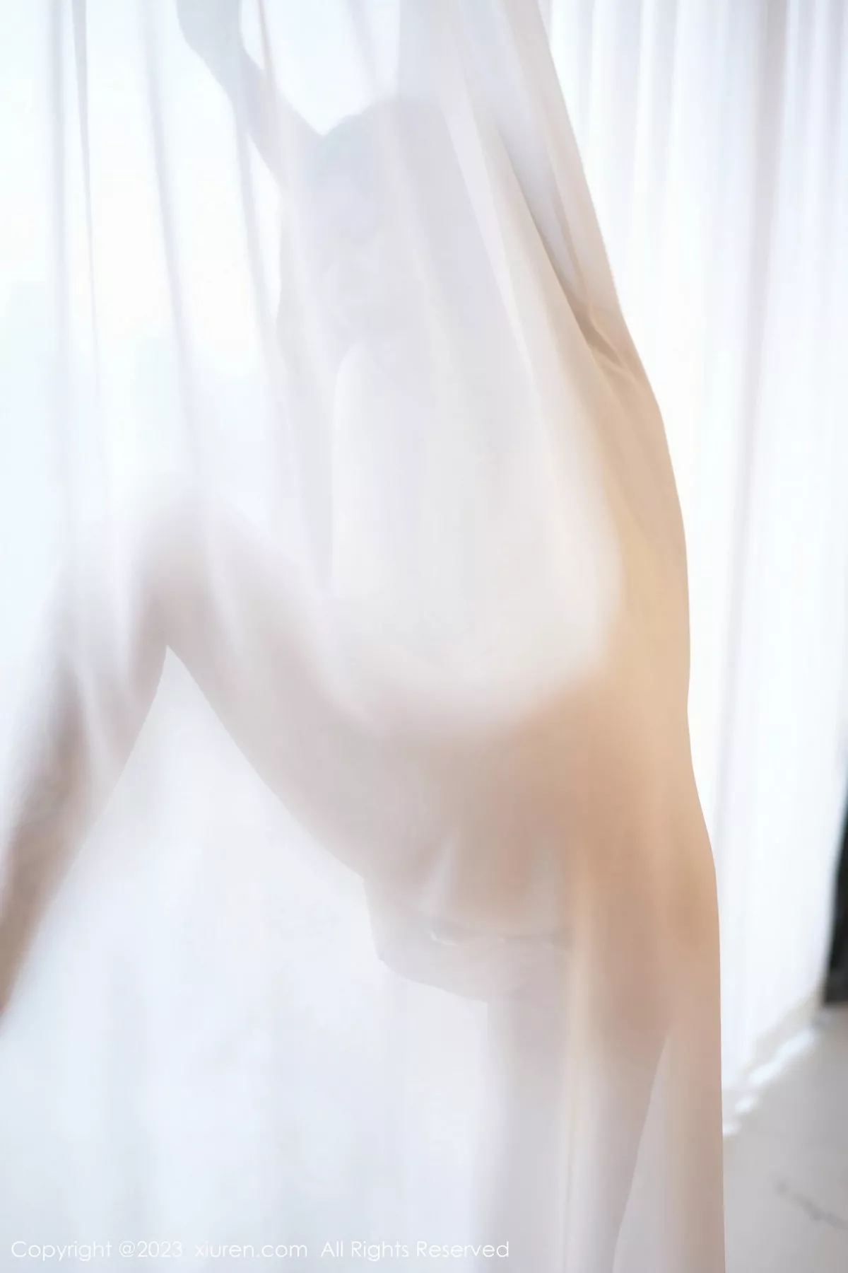 秀人集.com_[XiuRen秀人网]No.7774_模特周思乔Betty性感白色情趣开胸连体衣秀丰乳肥臀极致诱惑写真65P