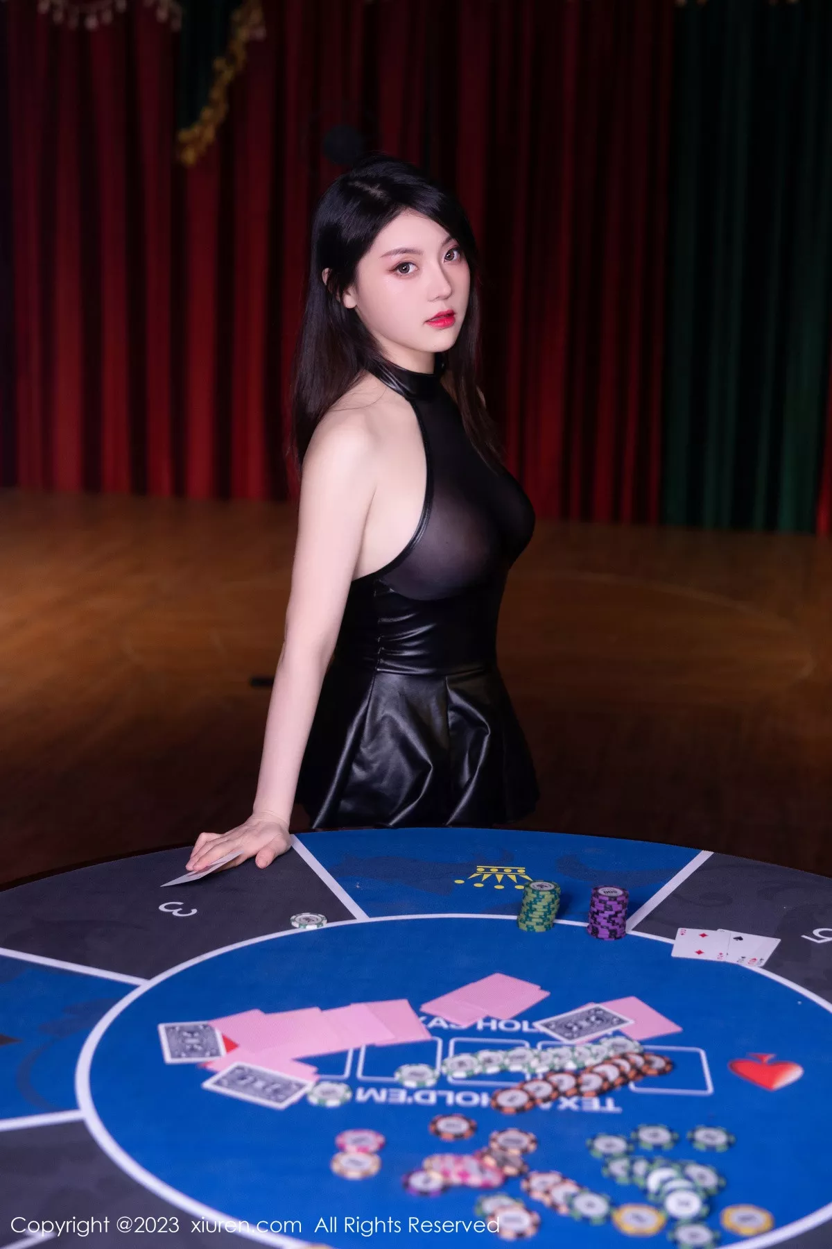 秀人集.com_[XiuRen秀人网]No.7788_模特豆瓣酱性感黑色轻透上衣配黑短裙秀丰满身材撩人诱惑写真74P