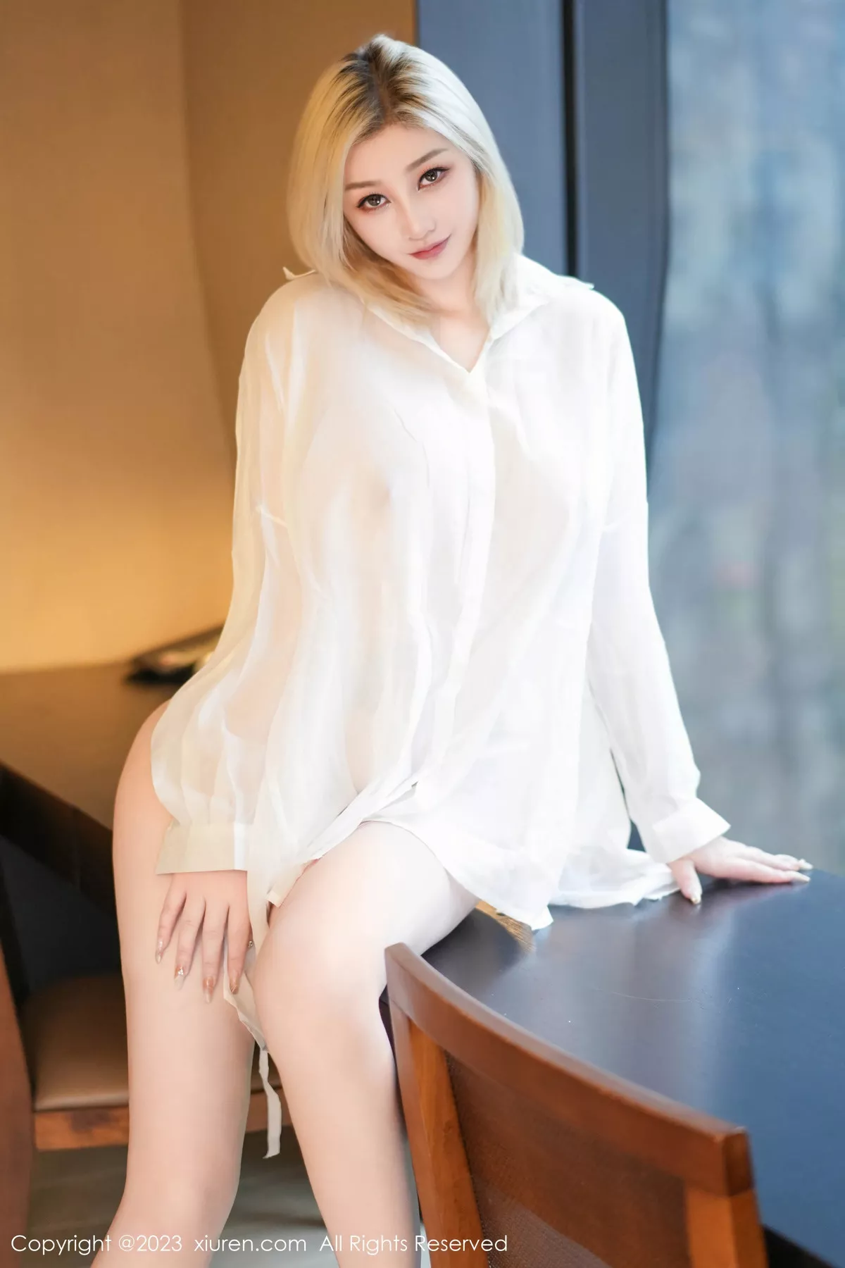 秀人集.com_[XiuRen秀人网]No.7780_女神妲己_Toxic性感白色薄透衬衣秀丰满身材雪峰美臀诱惑写真70P