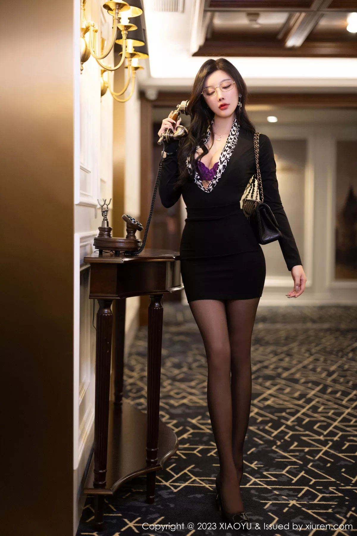 秀人集.com_[XiaoYu画语界]Vol.1160_女神杨晨晨Yome性感黑色连衣短裙露紫色蕾丝内衣完美诱惑写真92P