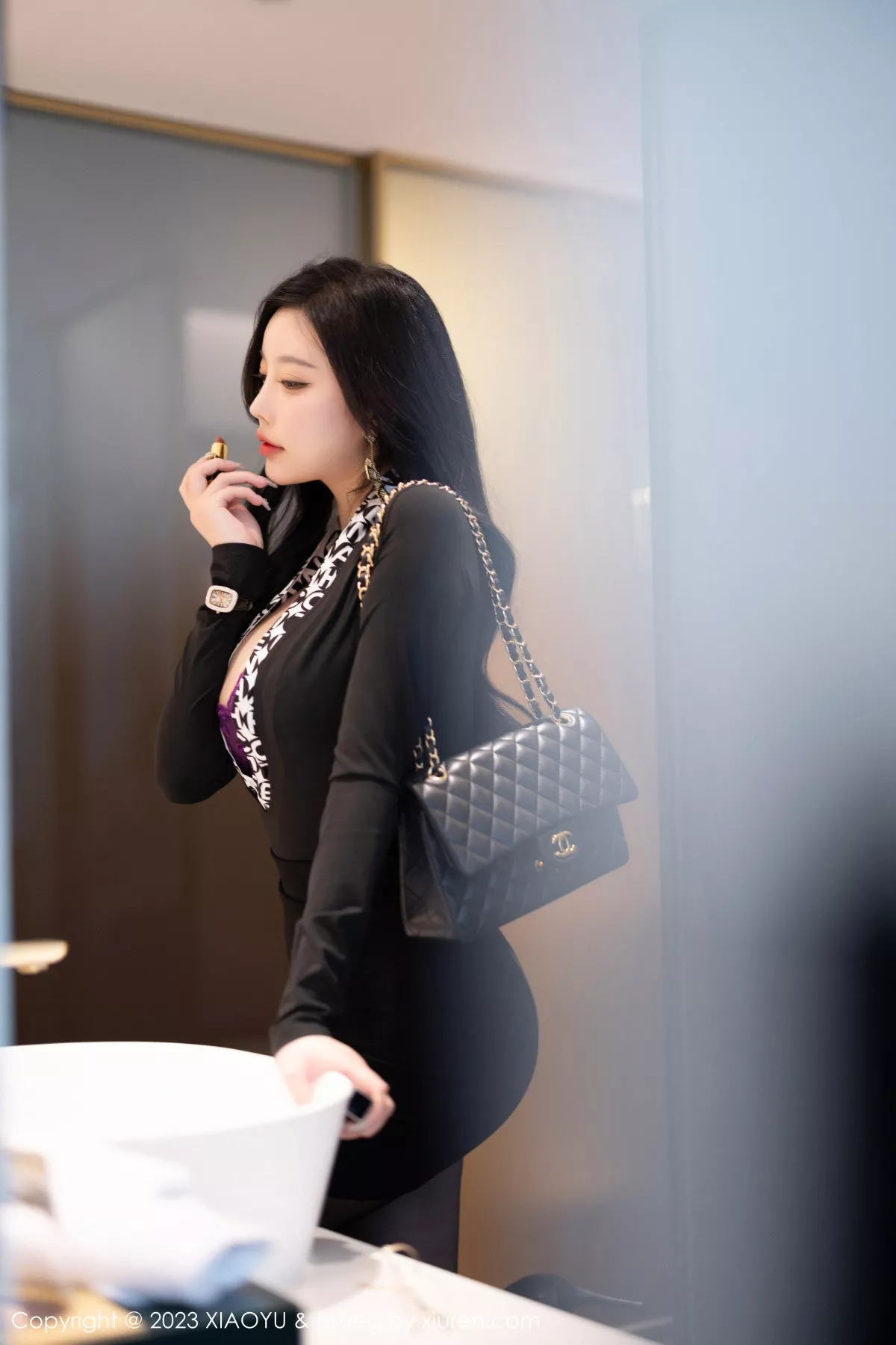 秀人集.com_[XiaoYu画语界]Vol.1160_女神杨晨晨Yome性感黑色连衣短裙露紫色蕾丝内衣完美诱惑写真92P