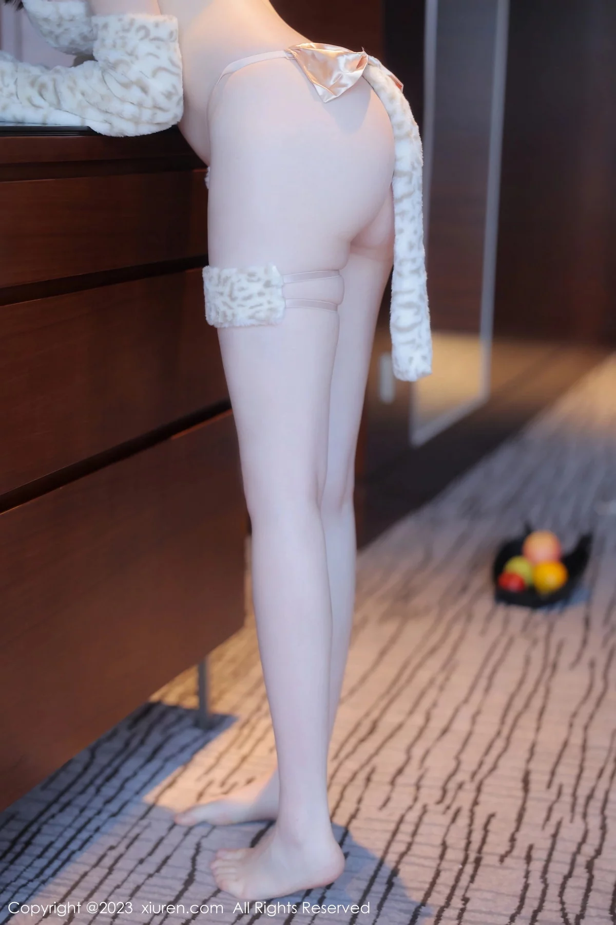 秀人集.com_[XiuRen秀人网]No.7803_模特林悠悠私房性感浅色毛绒卡哇伊服饰秀白嫩肌肤完美诱惑写真85P