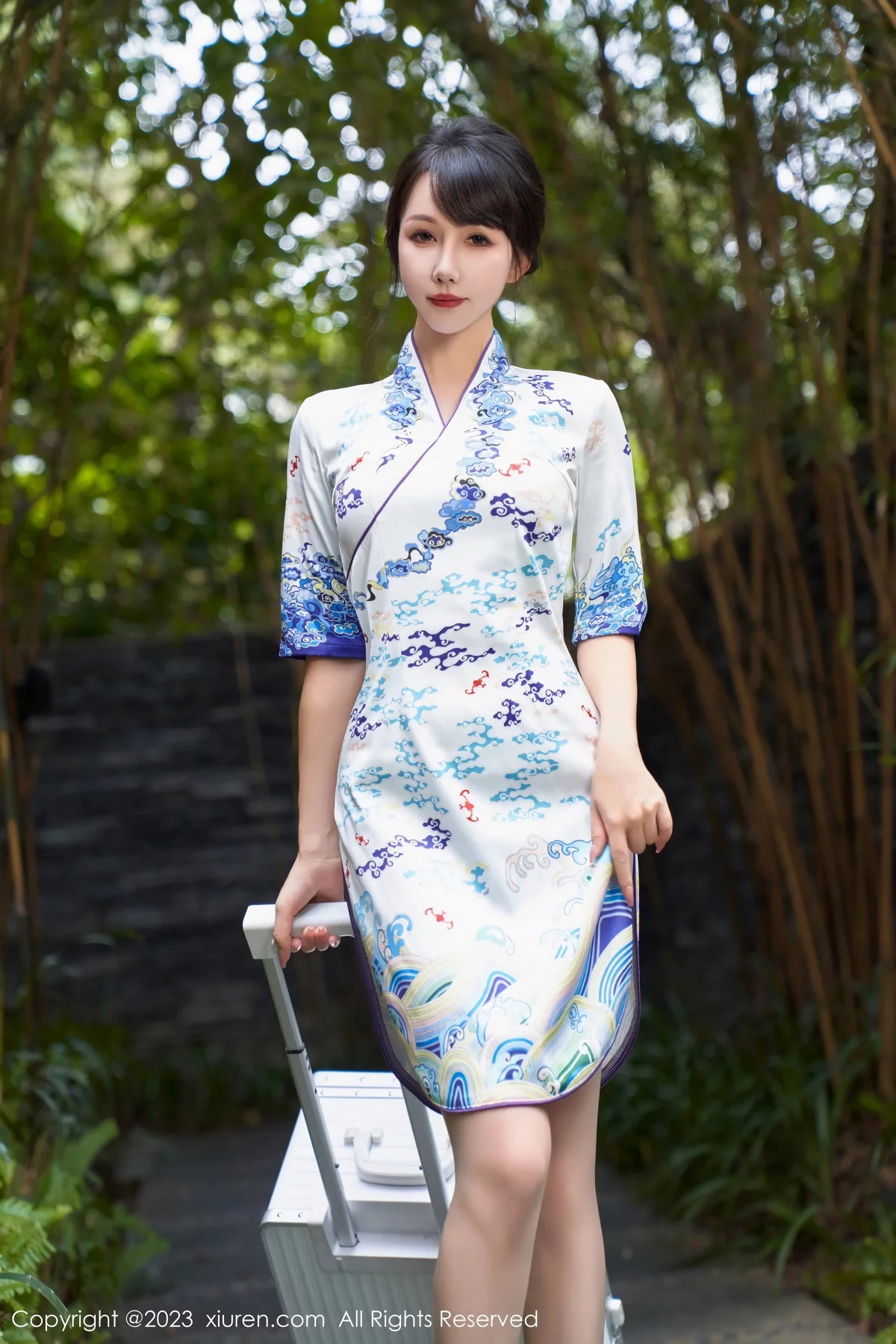 秀人集.com_[XiuRen秀人网]No.7804_模特波巧酱空乘女友主题脱性感旗袍露白色情趣内衣惹火诱惑写真71P