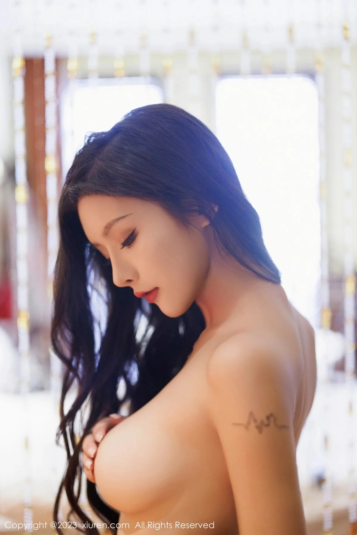 秀人集.com_[XiuRen秀人网]No.7800_模特七七kiko脱性感蓝色旗袍露黑色蕾丝内衣配超薄黑丝魅惑写真50P