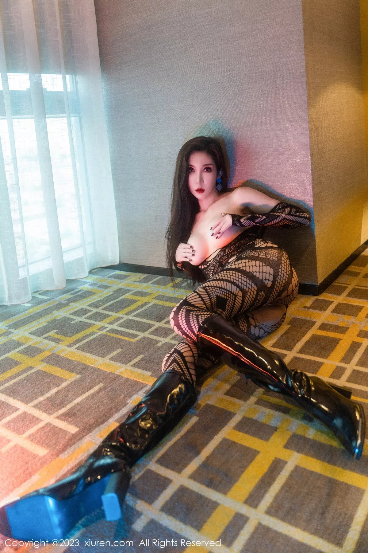 秀人集.com_[XiuRen秀人网]No.7691_模特陈怡曼私房黑色内衣+性感缕空连体黑丝秀魔鬼身材诱惑写真68P