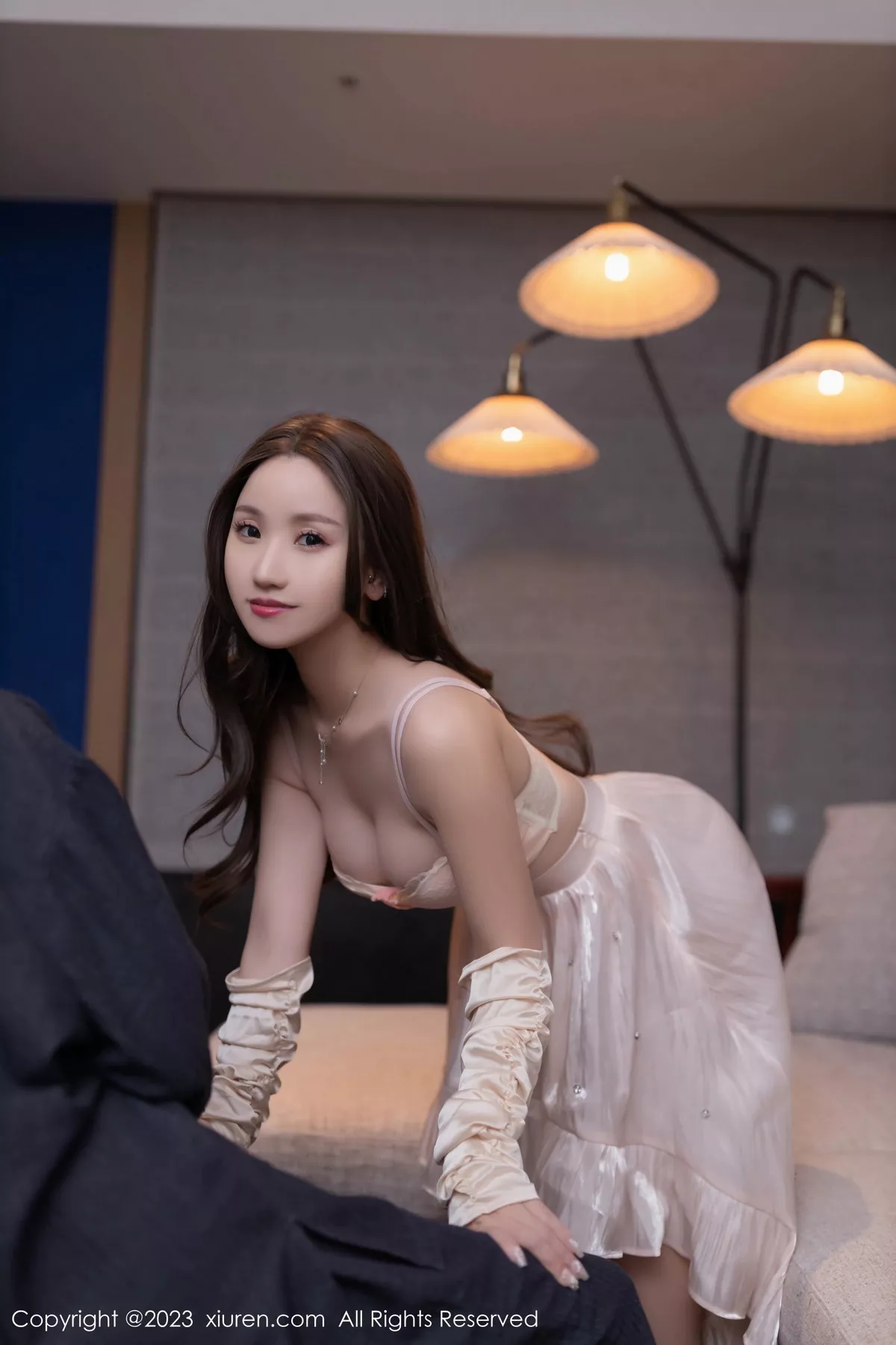 秀人集.com_[XiuRen秀人网]No.7702_模特杏子Yada角色扮演性感米色长裙露米色内衣完美诱惑写真80P