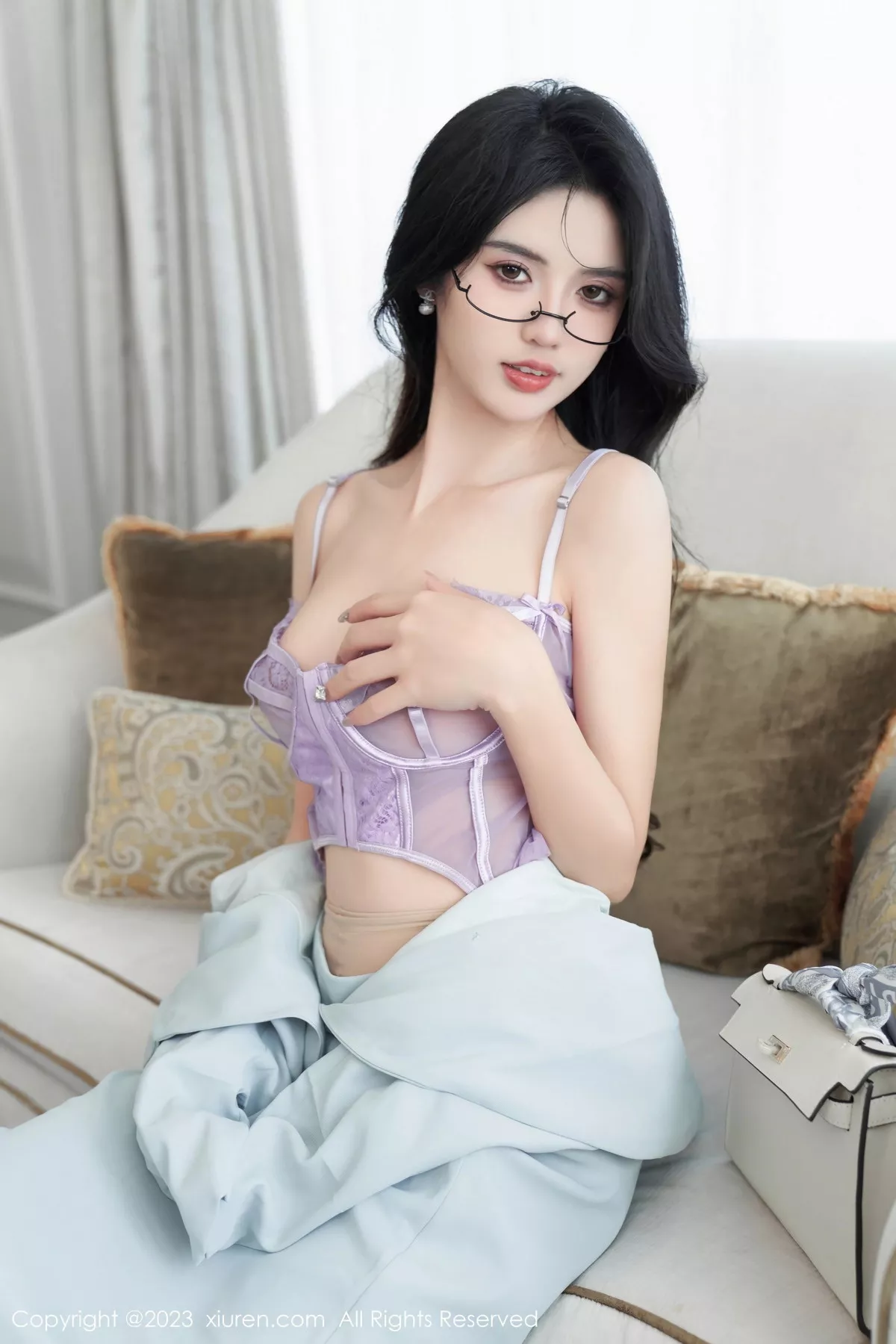 秀人集.com_[XiuRen秀人网]No.7708_模特浅浅Danny性感浅色服饰露紫色蕾丝内衣秀曼妙身姿诱惑写真74P