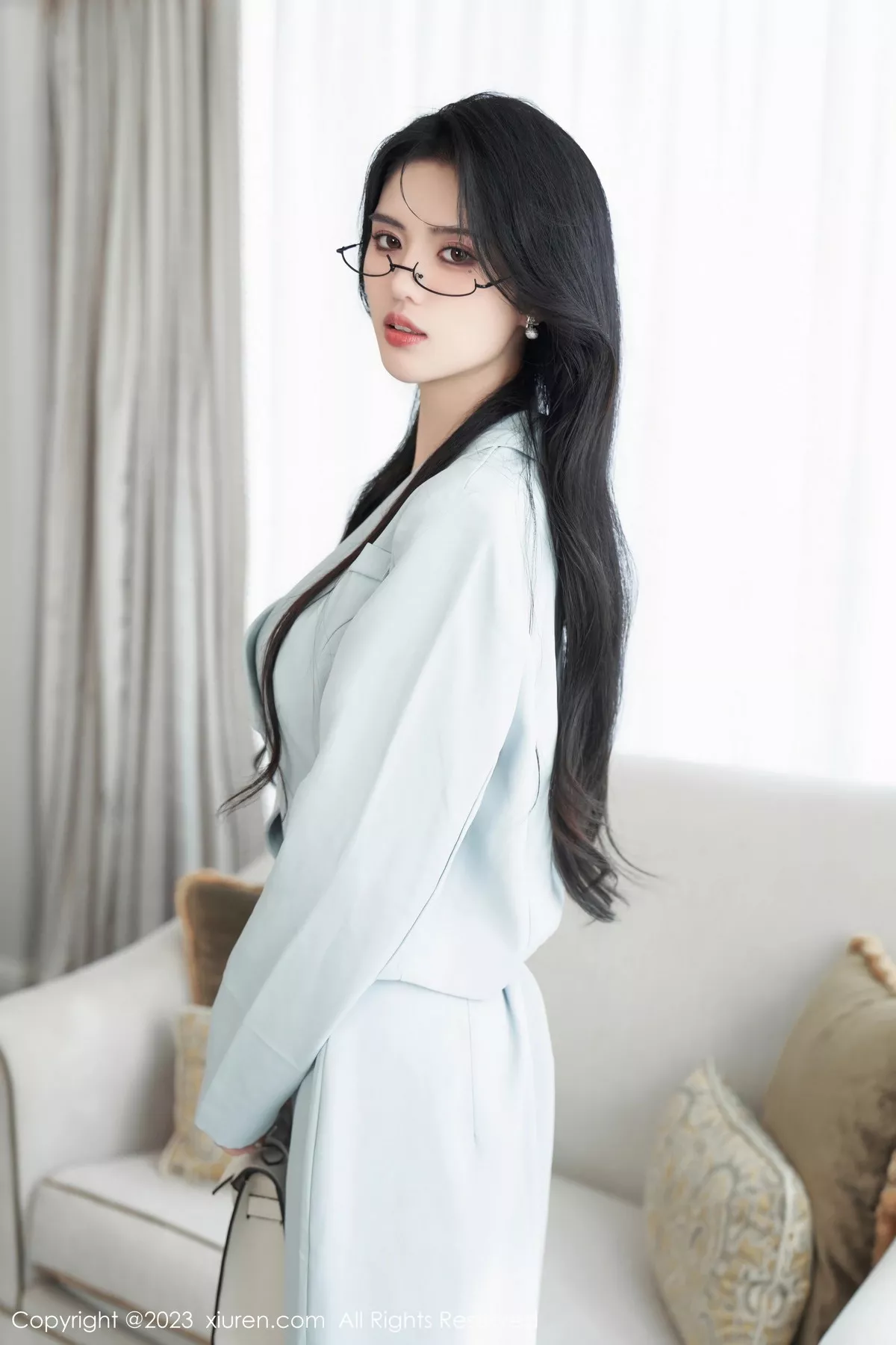 秀人集.com_[XiuRen秀人网]No.7708_模特浅浅Danny性感浅色服饰露紫色蕾丝内衣秀曼妙身姿诱惑写真74P