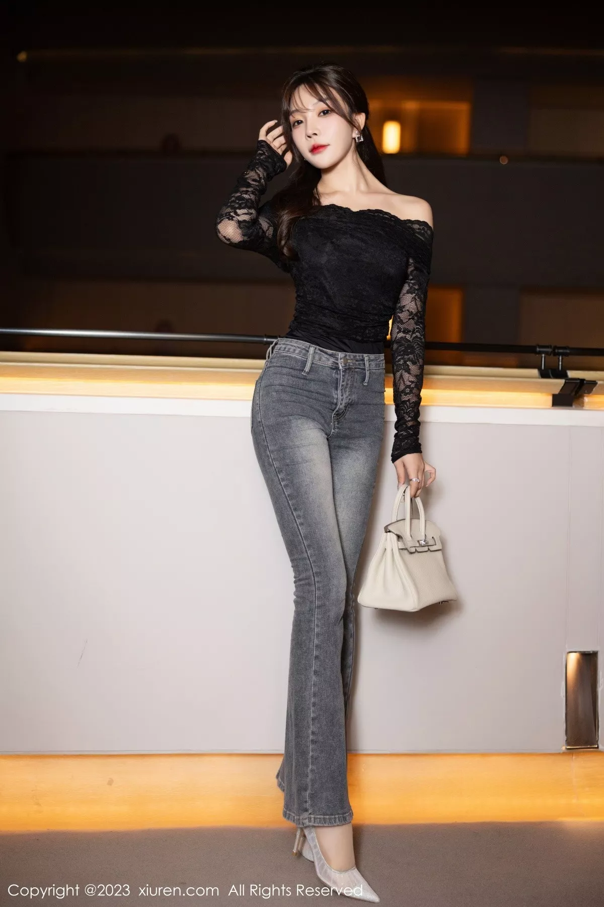 秀人集.com_[XiuRen秀人网]No.7717_女神徐莉芝Booty黑丝薄纱上衣配牛仔裤露超薄肉丝惹火诱惑写真92P