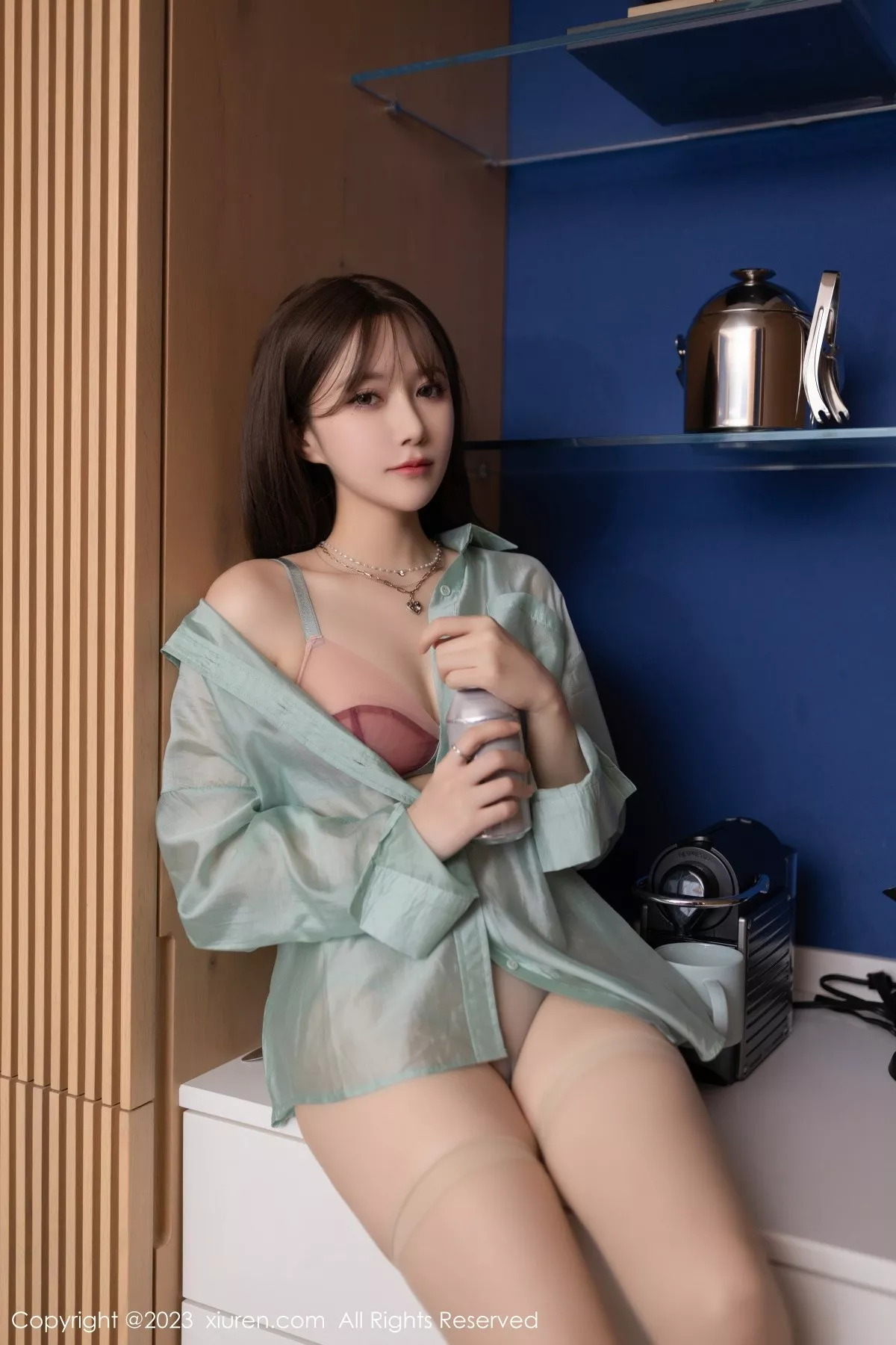 秀人集.com_[XiuRen秀人网]No.7721_模特鱼子酱Fish性感红灰色内衣配原色丝袜秀曼妙身姿迷人写真79P