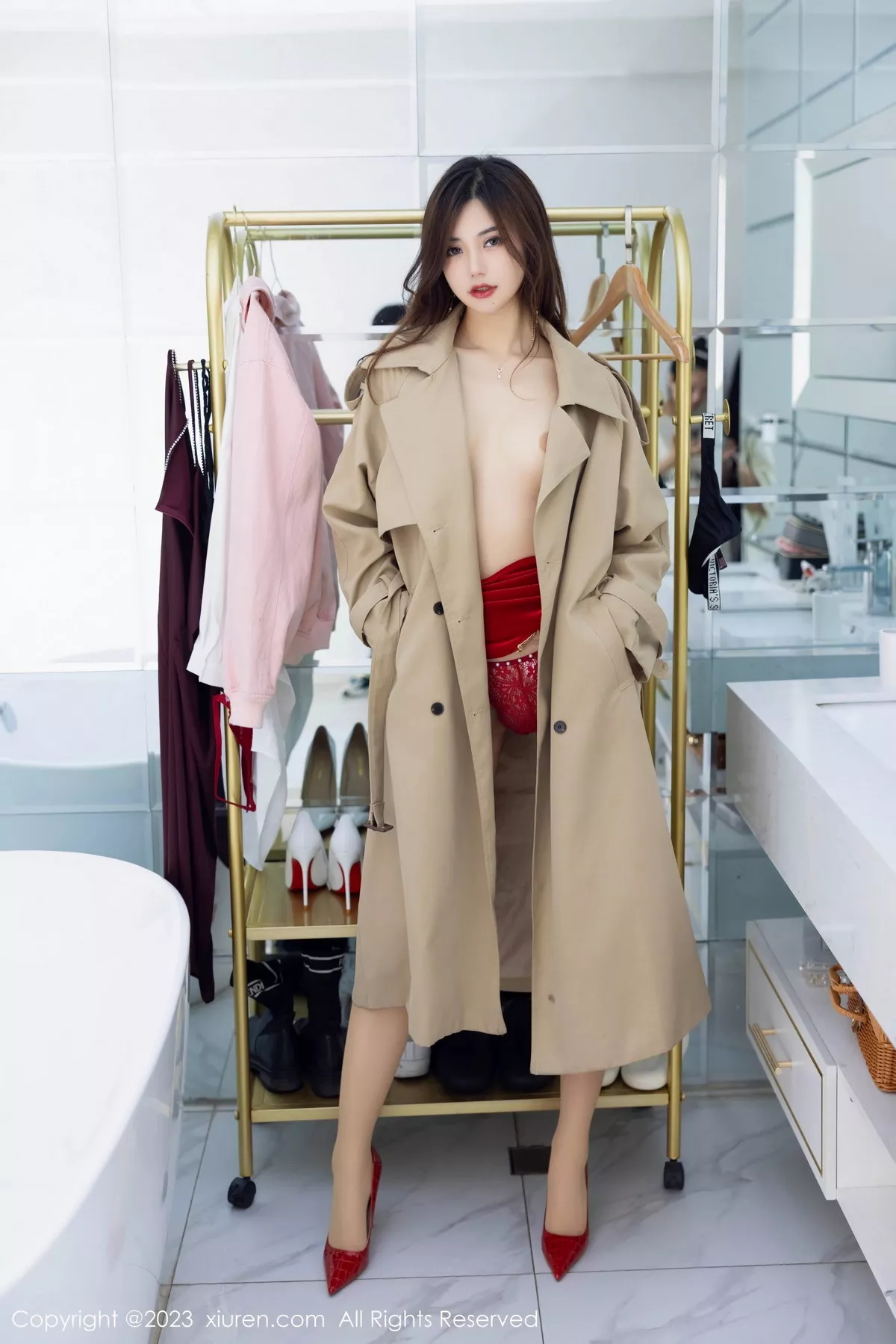 秀人集.com_[XiuRen秀人网]No.7715_女神绮里嘉ula性感红色露肩短裙配肉丝吊袜秀曼妙身姿诱惑写真109P