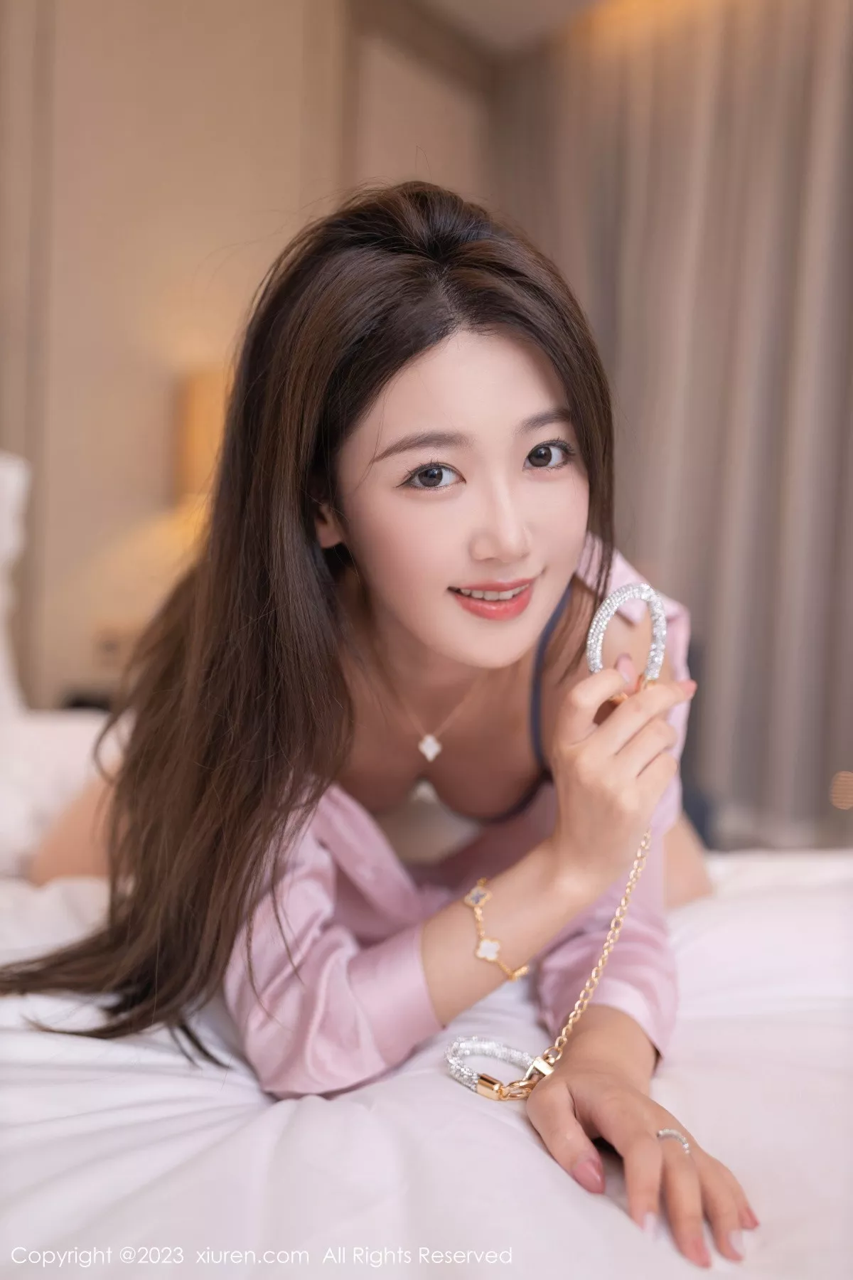 秀人集.com_[XiuRen秀人网]No.7726_模特唐安琪性感粉色衬衫露蓝灰色内衣配超薄肉丝撩人诱惑写真80P