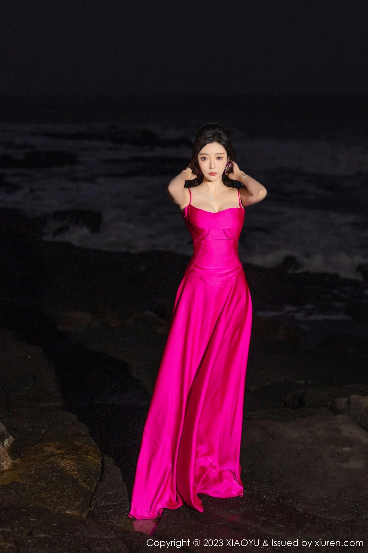 秀人集.com_[XiaoYu画语界]Vol.1174_女神王馨瑶yanni红色吊带连衣长裙+黑色蕾丝情趣服迷人诱惑写真84P