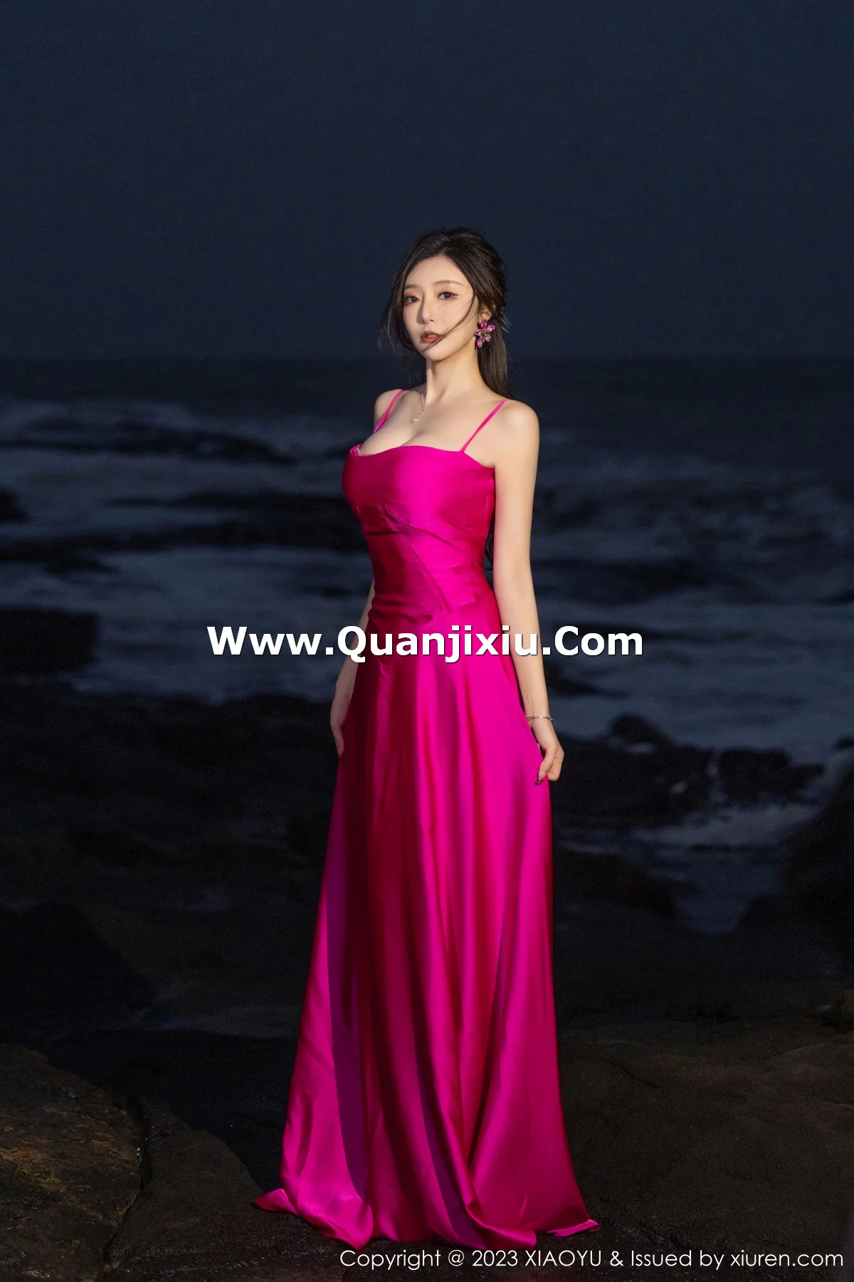 秀人集.com_[XiaoYu画语界]Vol.1174_女神王馨瑶yanni红色吊带连衣长裙+黑色蕾丝情趣服迷人诱惑写真84P