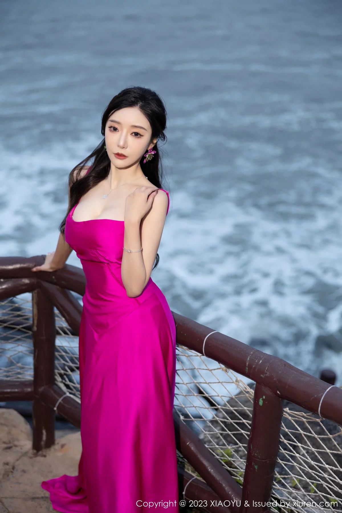 秀人集.com_[XiaoYu画语界]Vol.1174_女神王馨瑶yanni红色吊带连衣长裙+黑色蕾丝情趣服迷人诱惑写真84P