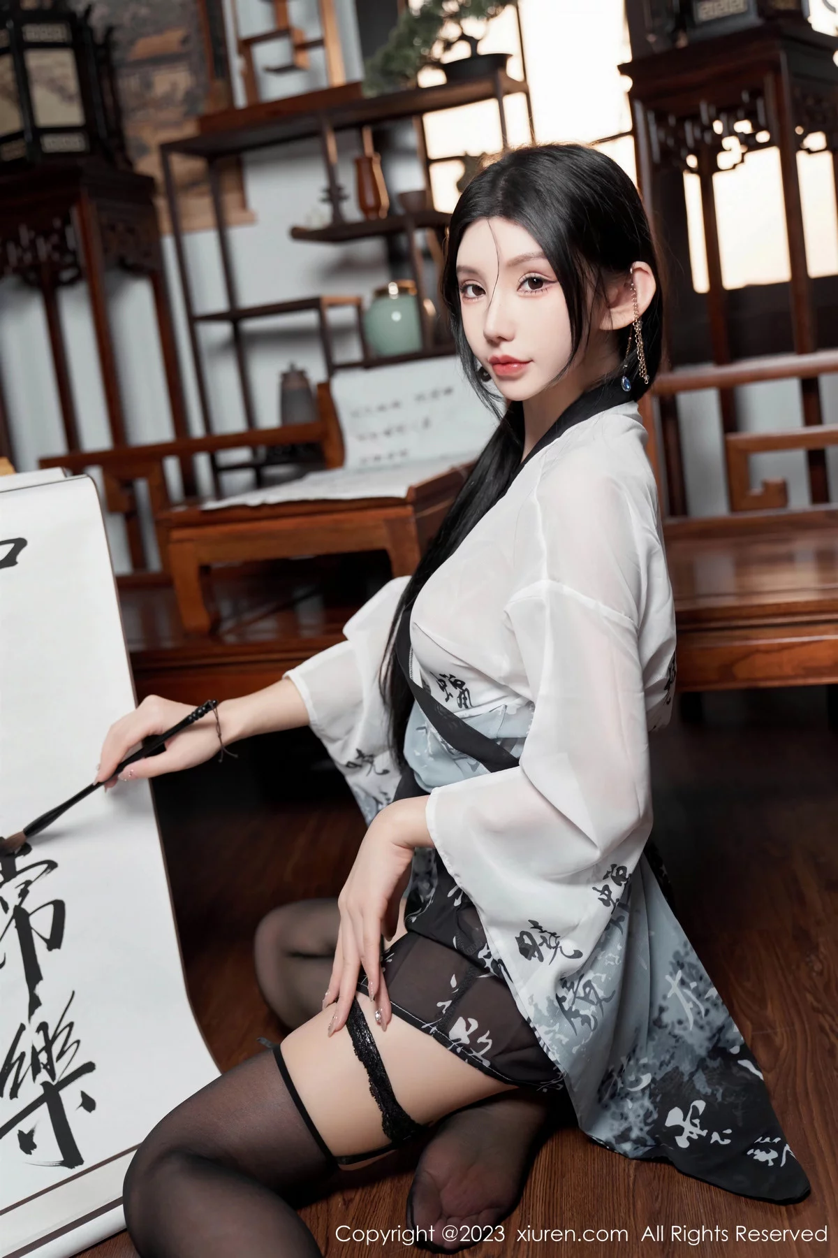 秀人集.com_[XiuRen秀人网]No.7891_女神周于希Sally性感黑白薄透长衫配黑丝袜秀完美身材诱惑写真90P