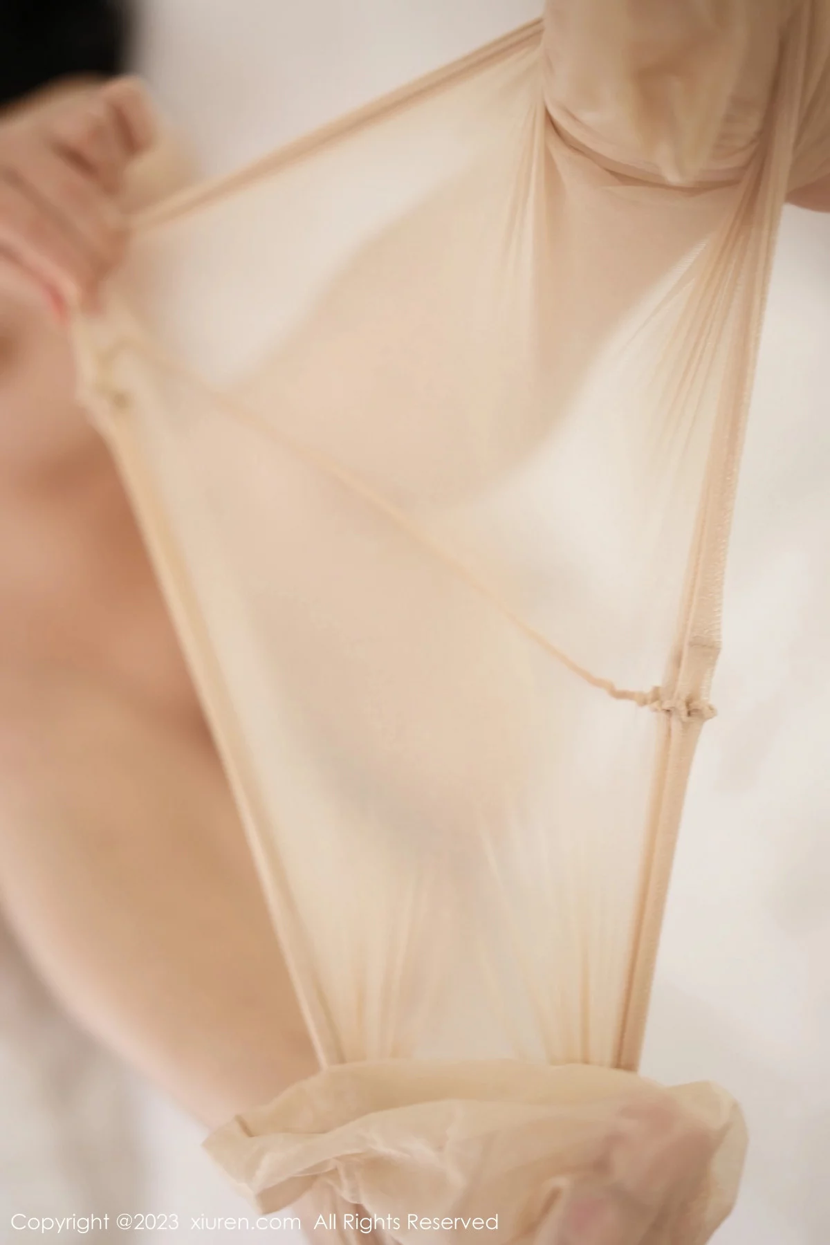 秀人集.com_[XiuRen秀人网]No.7892_模特豆瓣酱海滩场景性感黑色比基尼服秀丰满身材迷人诱惑写真87P