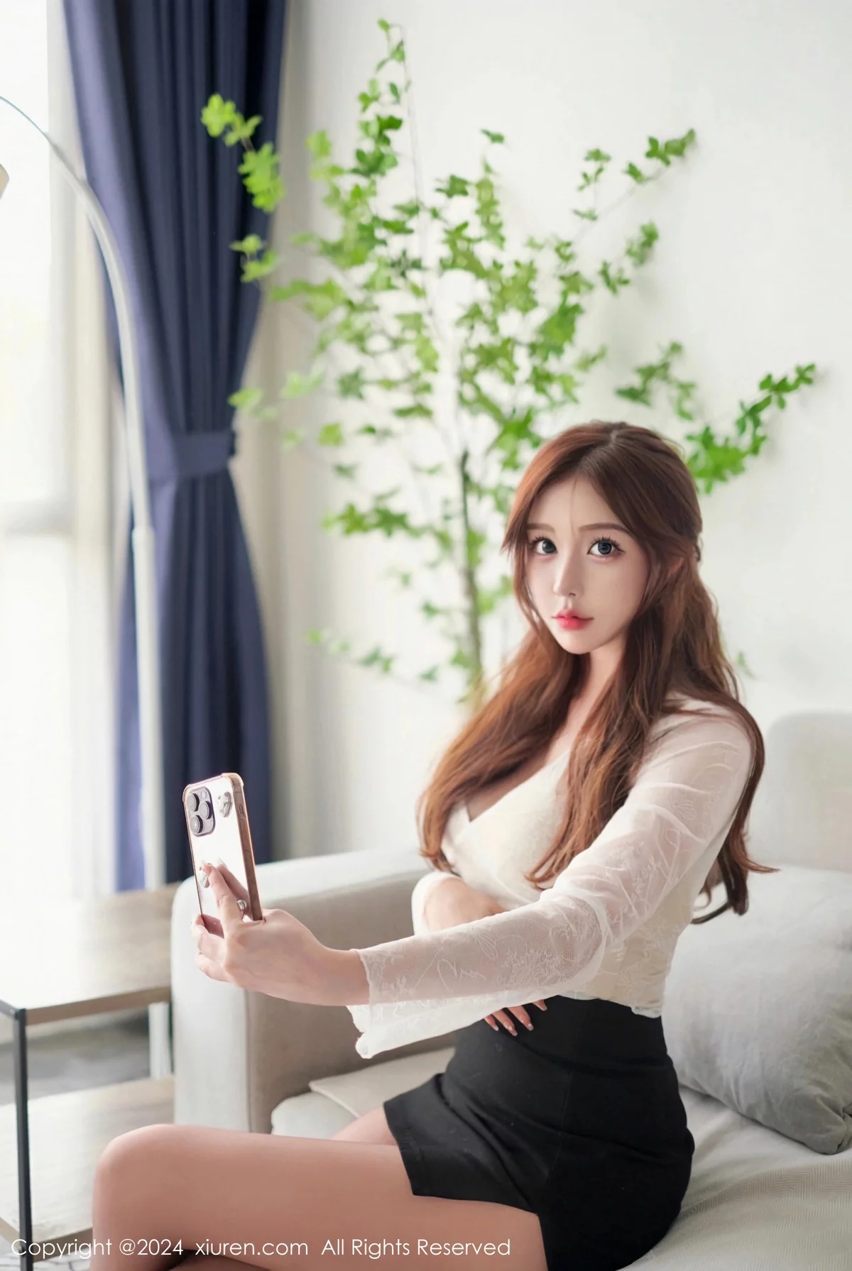 秀人集.com_[XiuRen秀人网]No.7895_丽质美人LindaLinda白上衣配短裙露粉色内衣秀丰满身材诱惑写真39P