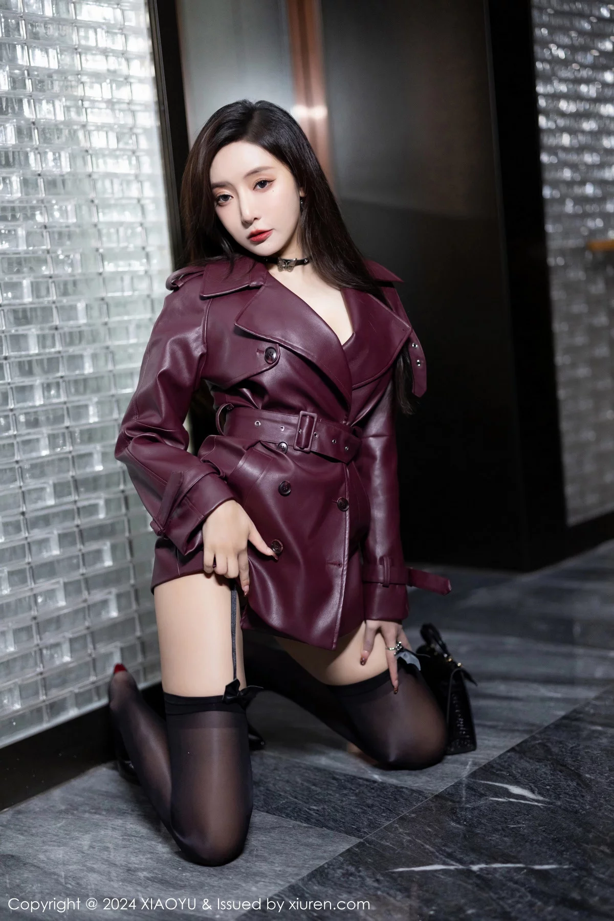 秀人集.com_[XiaoYu画语界]Vol.1177_女神王馨瑶yanni暗红皮衣露黑色蕾丝情趣服秀曼妙身姿诱惑写真83P