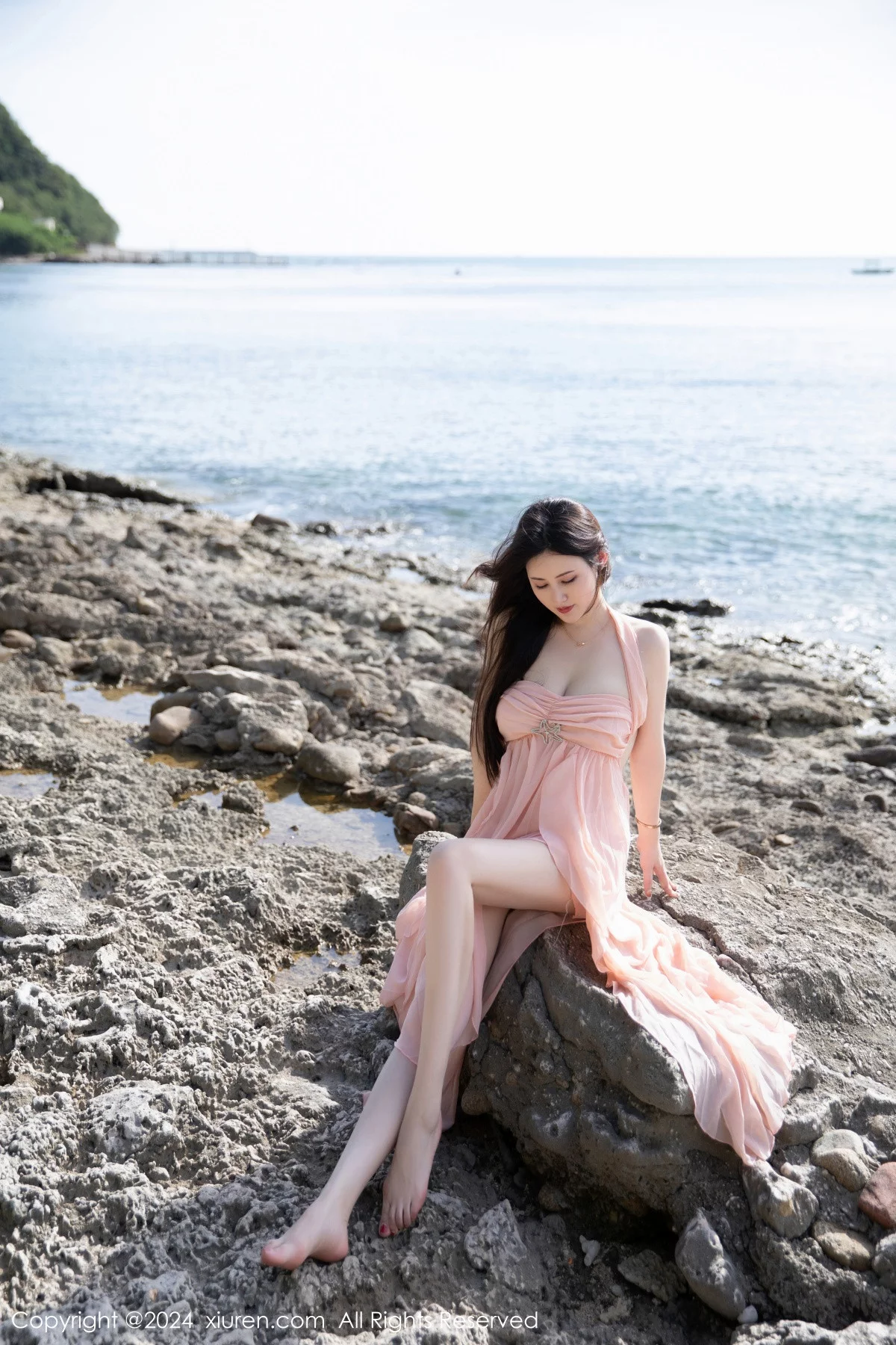 秀人集.com_[XiuRen秀人网]No.7948_模特诗诗kiki性感粉色连衣裙露粉色内衣配原色丝袜惹火诱惑写真91P